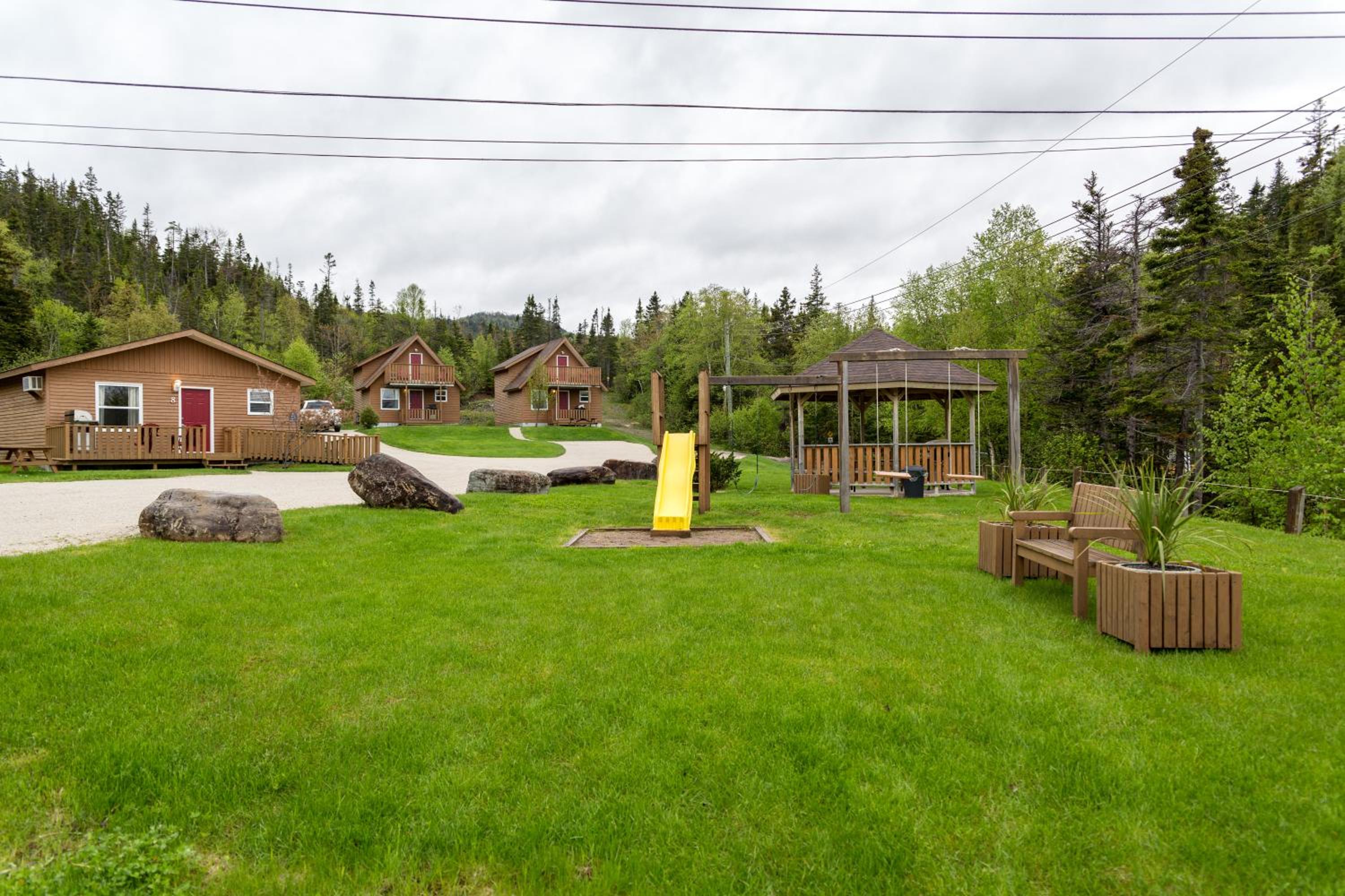 Middle Brook Cottages & Chalets view 5