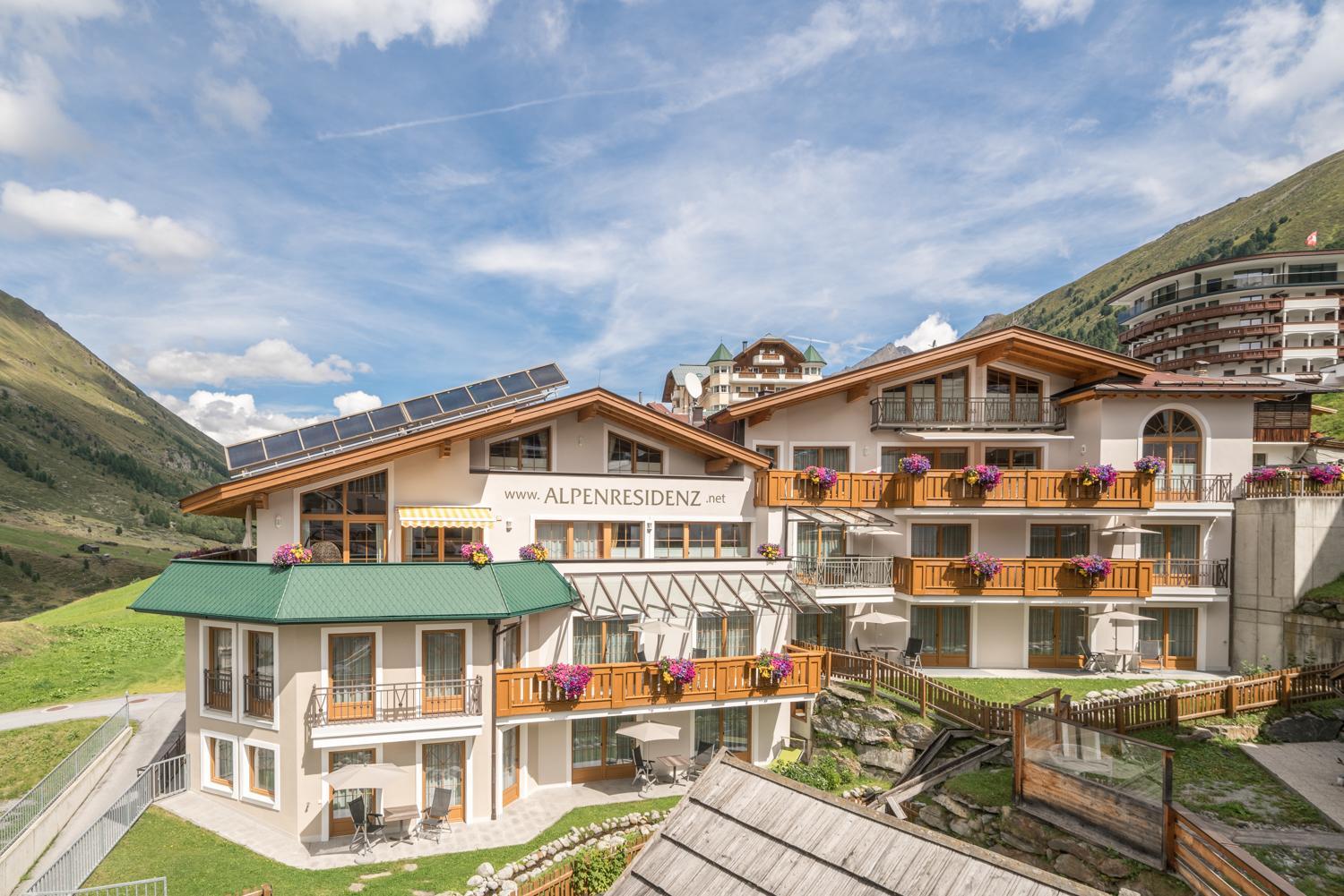 Alpenresidenz Zimmer & Aparts view 2