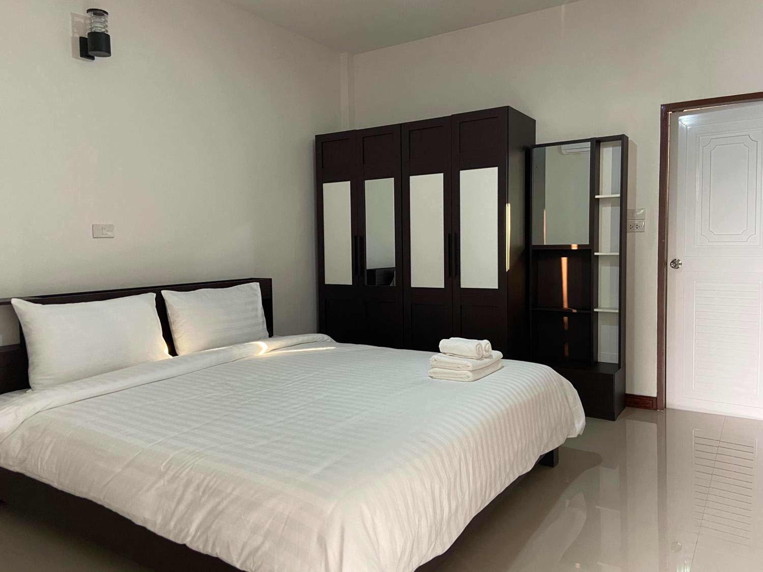 ร่มปาล์มรีสอร์ท สระบุรี Rompalm Saraburi view 2