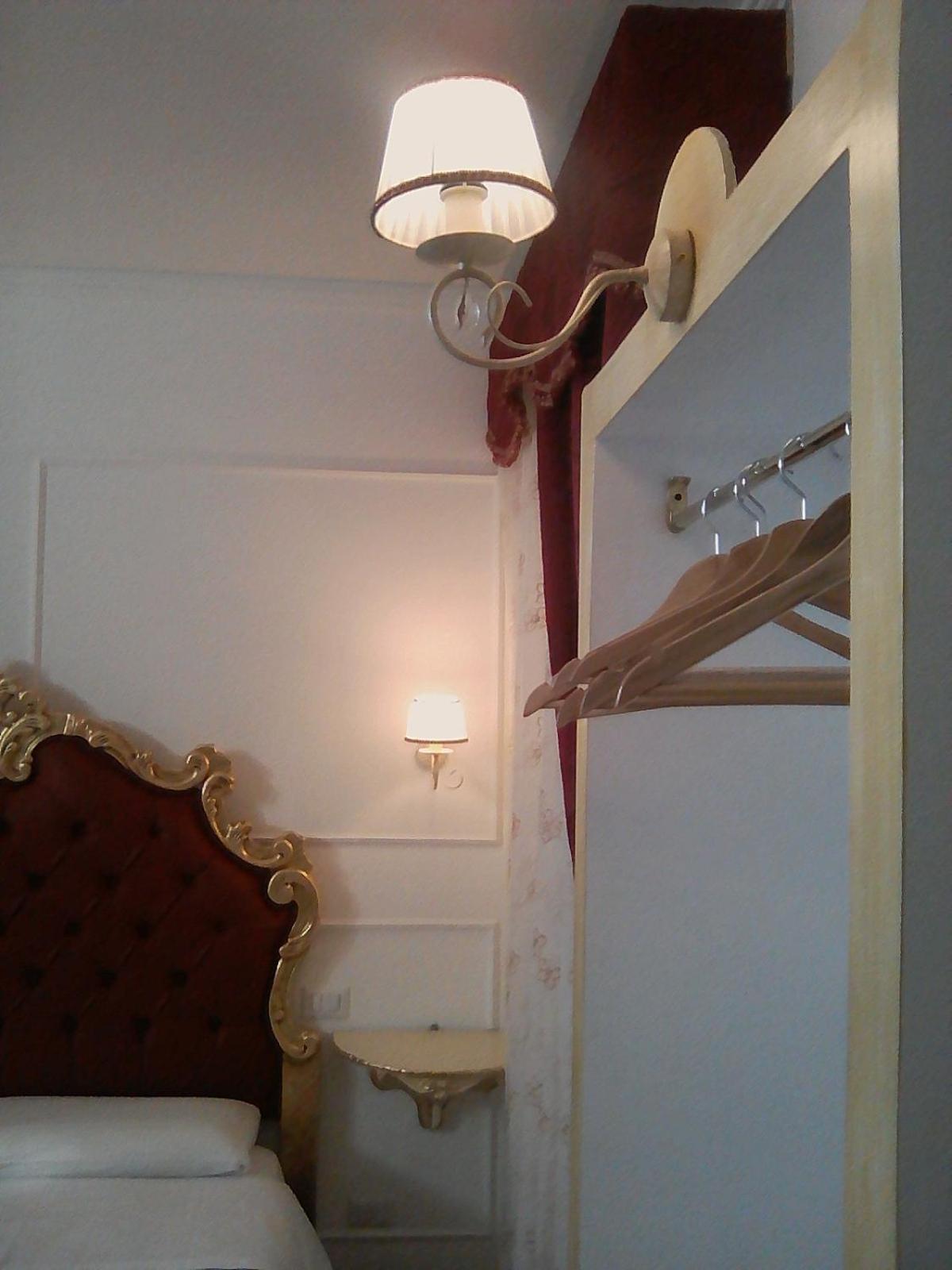 DONNA LUCREZIA b&b Boutique Hotel Style - RELAX & BUSINESS STAY