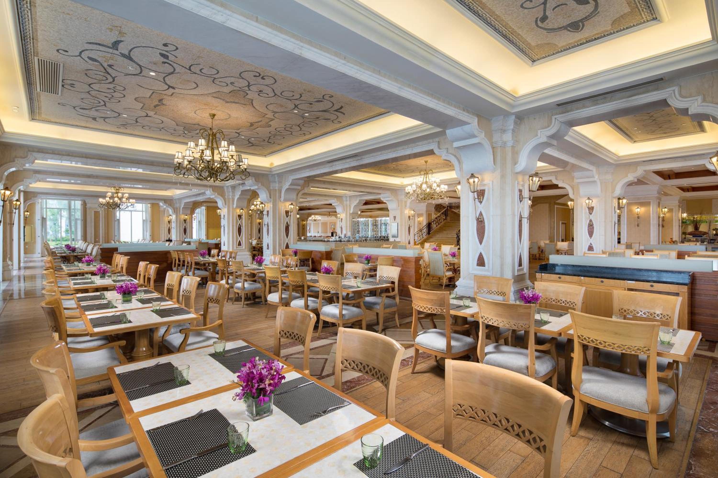 Crowne Plaza Ocean Spring Resort by IHG