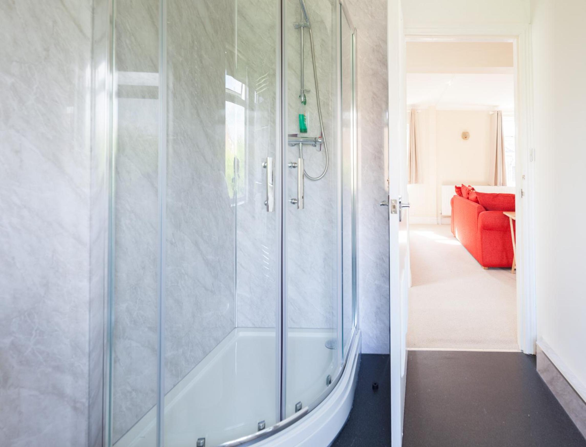 Toothbrush Apartments - Ipswich East - Cauldwell Ave