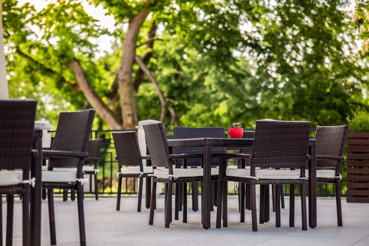 outdoor BBQ area