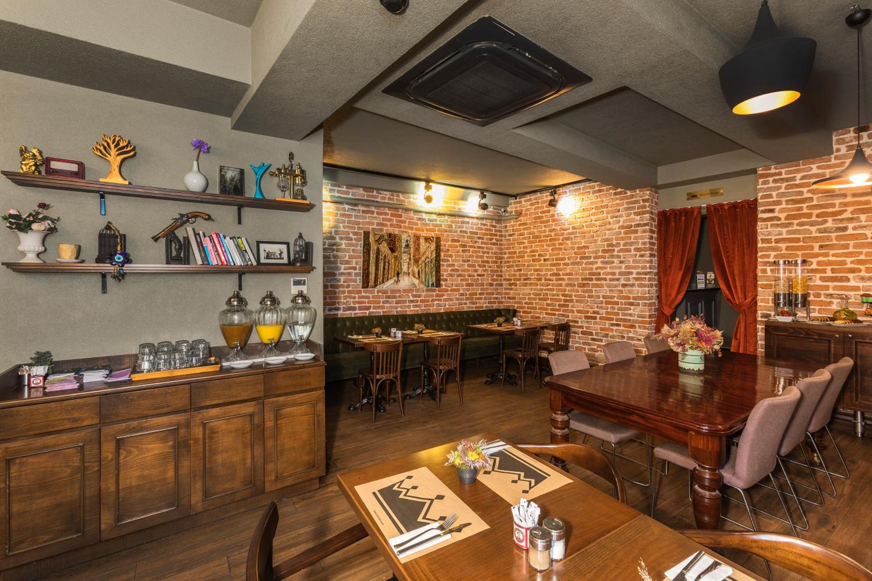 Meroddi Galata Mansion - Image 21