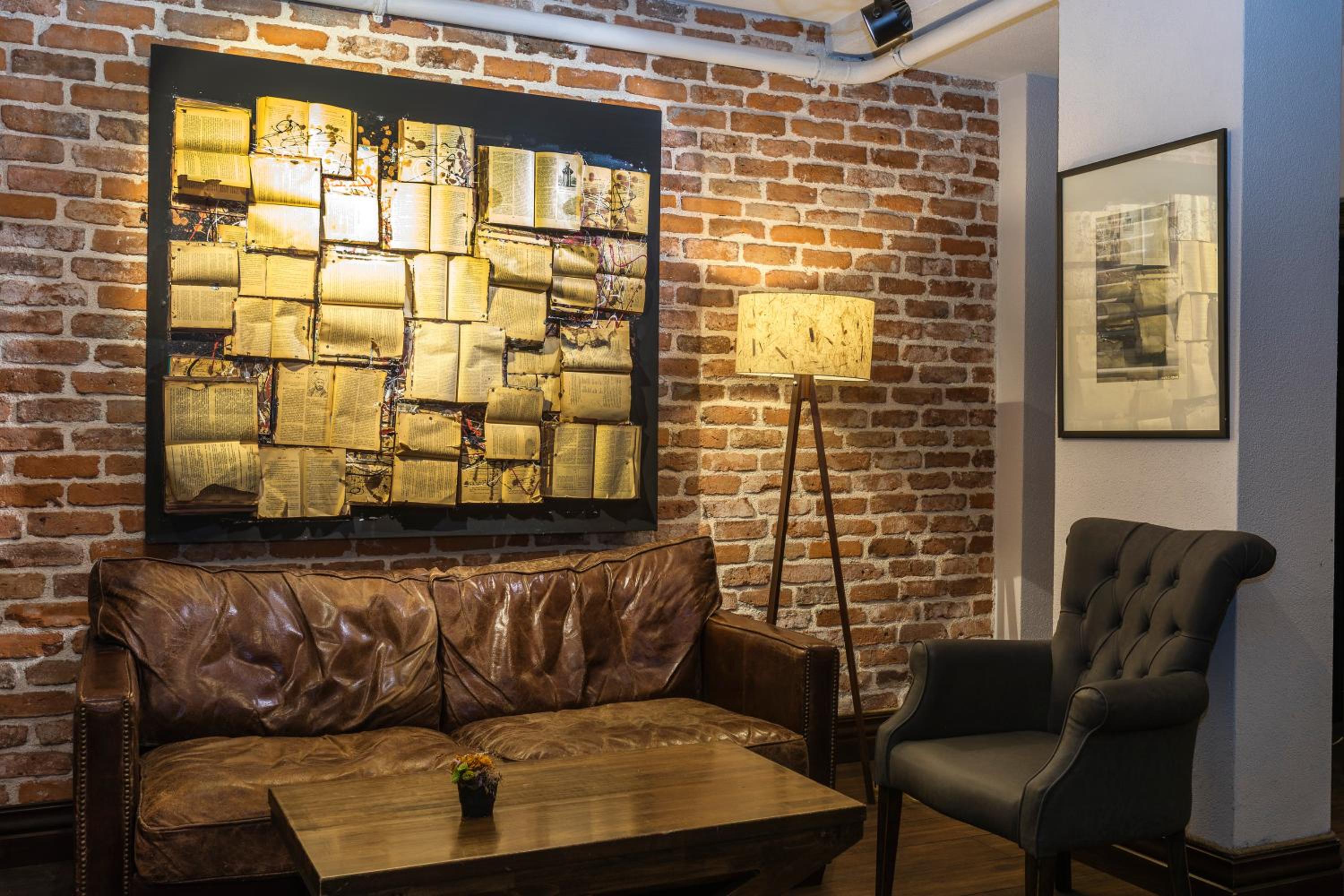 Meroddi Galata Mansion - Image 38