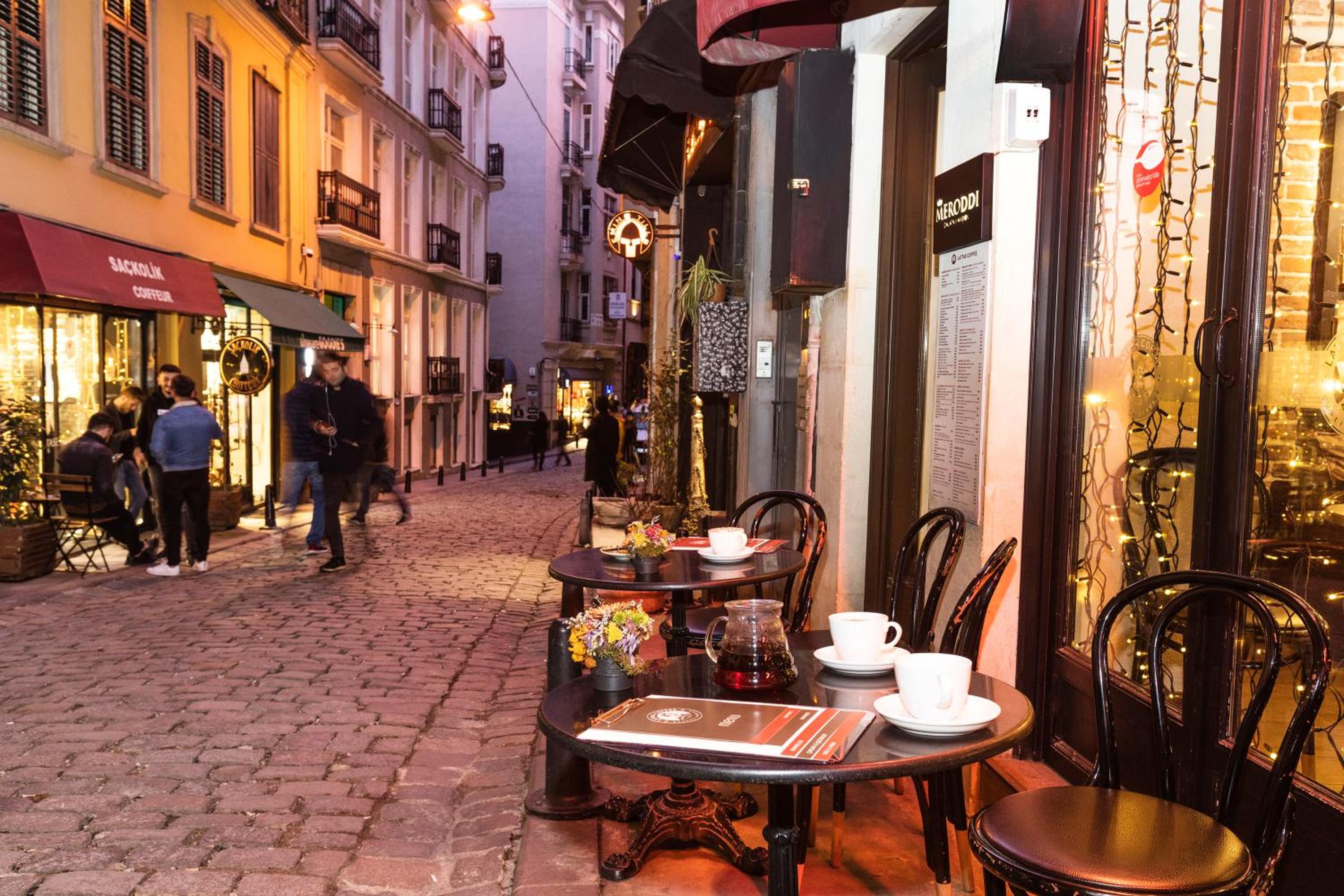 Meroddi Galata Mansion - Image 20