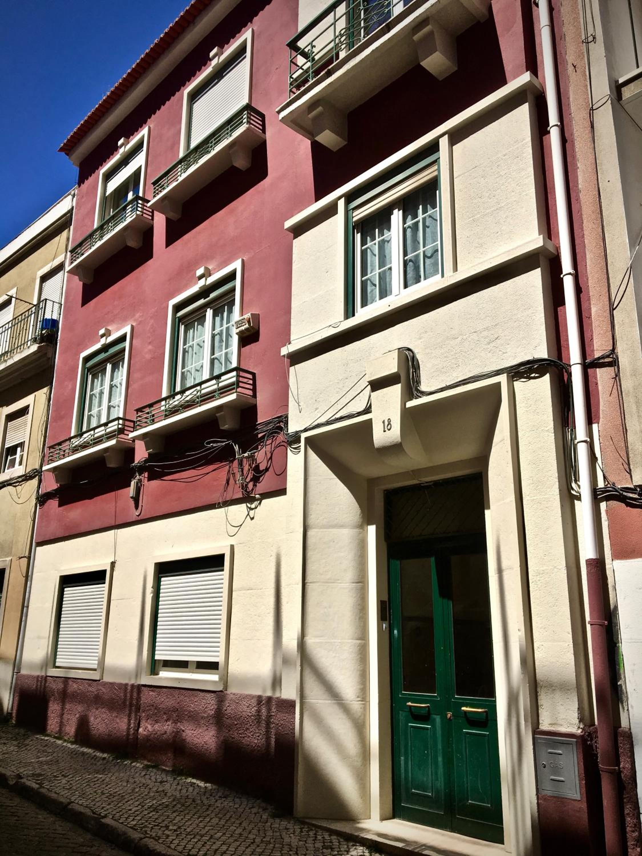 Hola Lisbon Suites