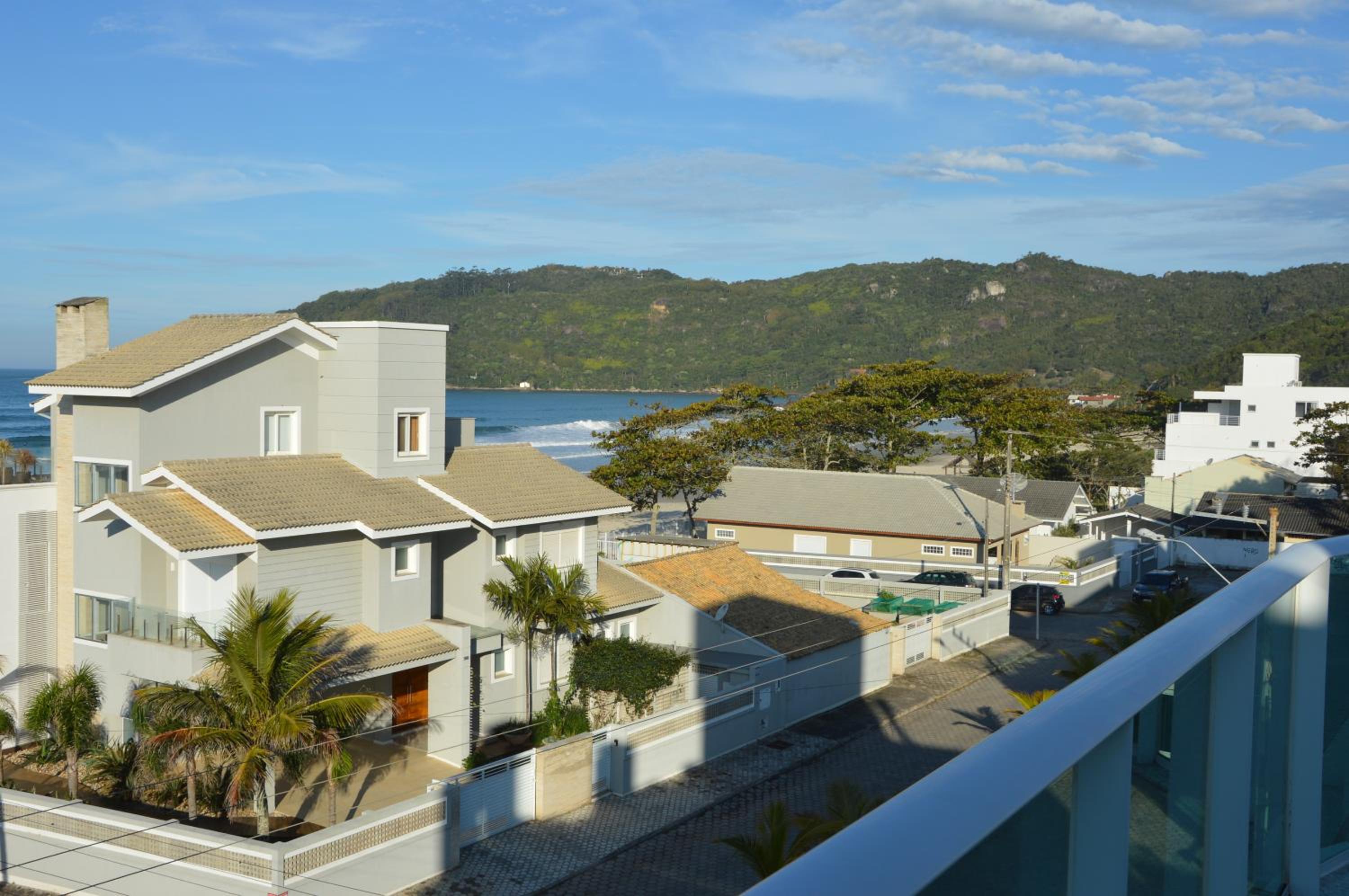 Belíssima cobertura duplex - De frente para o mar - Bombinhas-SC
