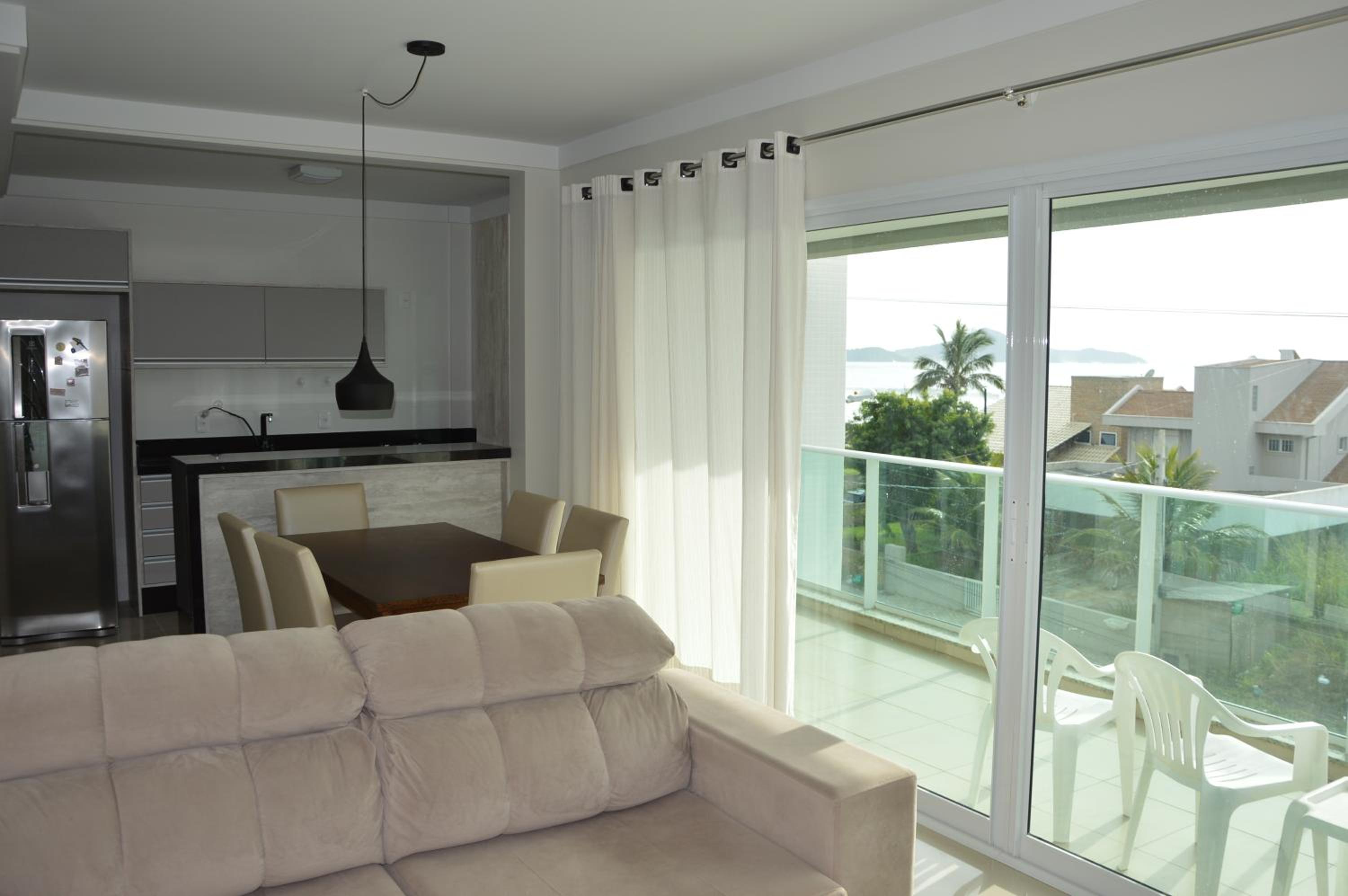 Belíssima cobertura duplex - De frente para o mar - Bombinhas-SC