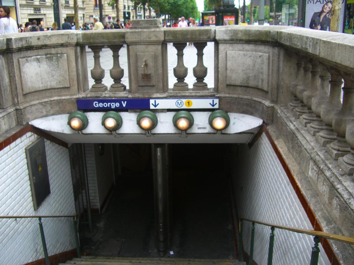 Champs Elysees Flat