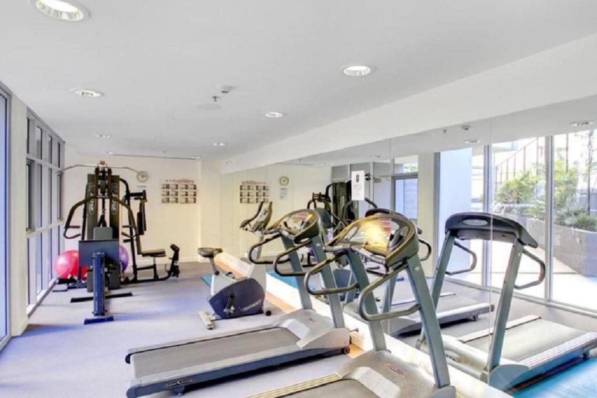 Executive 3 Bedroom Family Suite - Brisbane CBD - Views - Netflix - Fast Wifi - Free parking