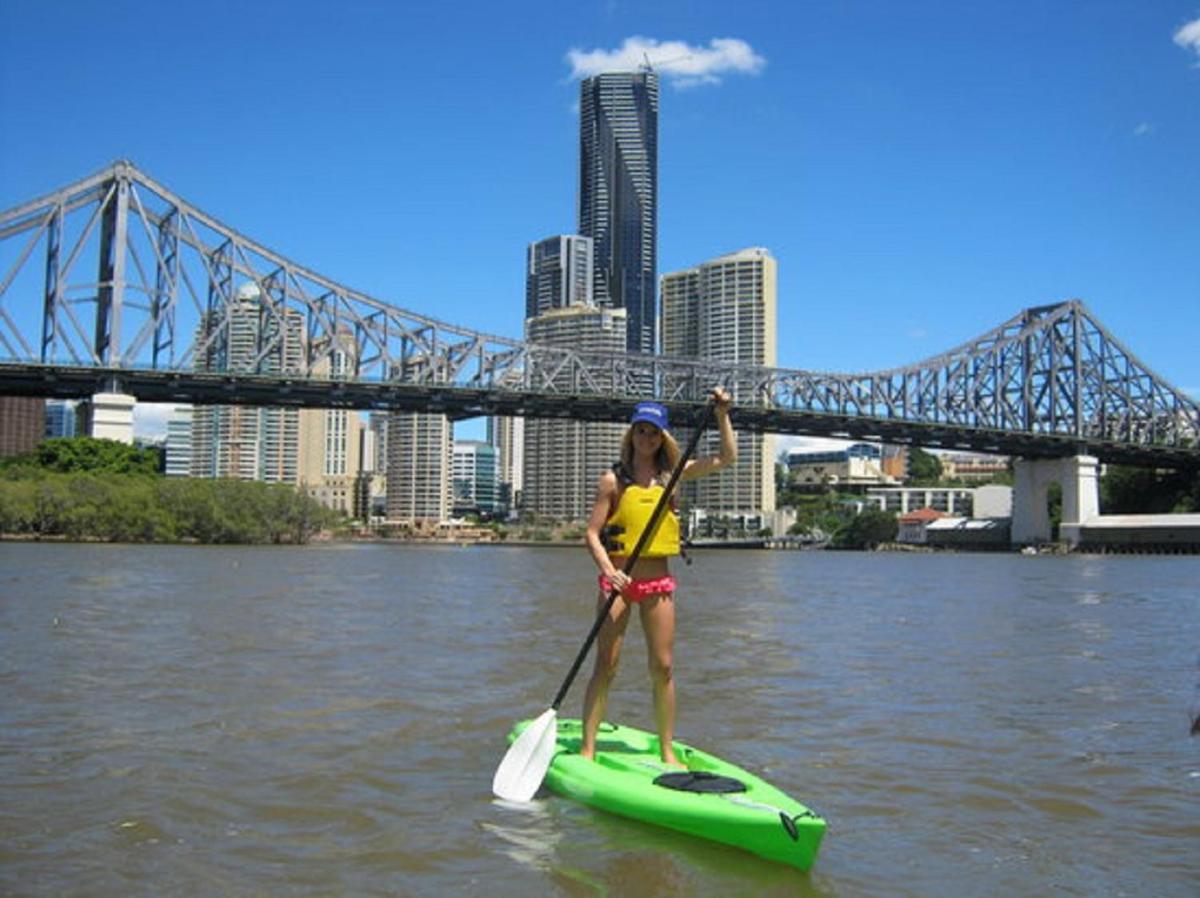 Executive 3 Bedroom Family Suite - Brisbane CBD - Views - Netflix - Fast Wifi - Free parking