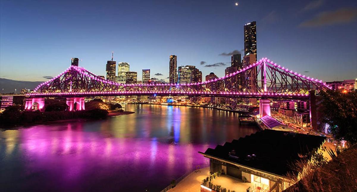 Executive 3 Bedroom Family Suite - Brisbane CBD - Views - Netflix - Fast Wifi - Free parking
