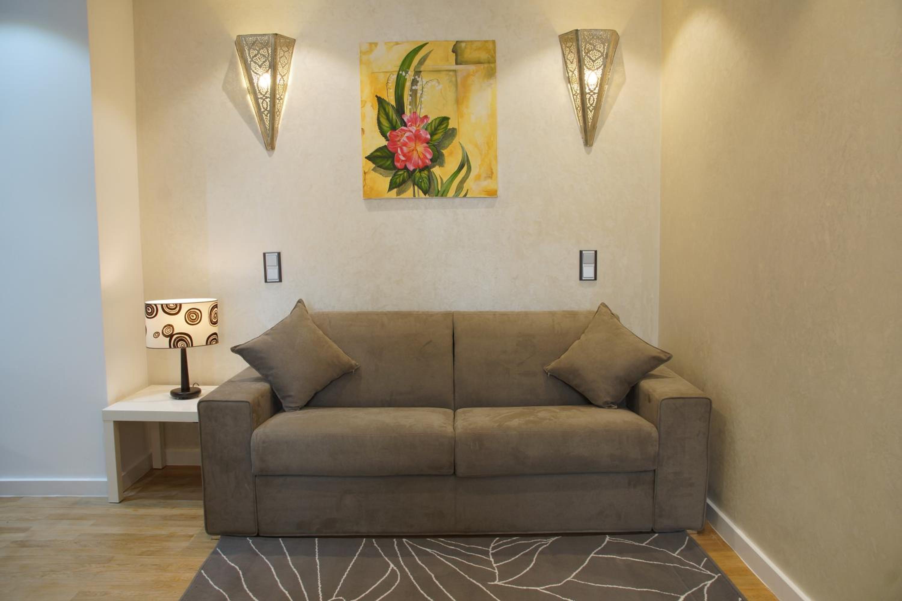 The Queen Luxury Apartments - Villa Cortina