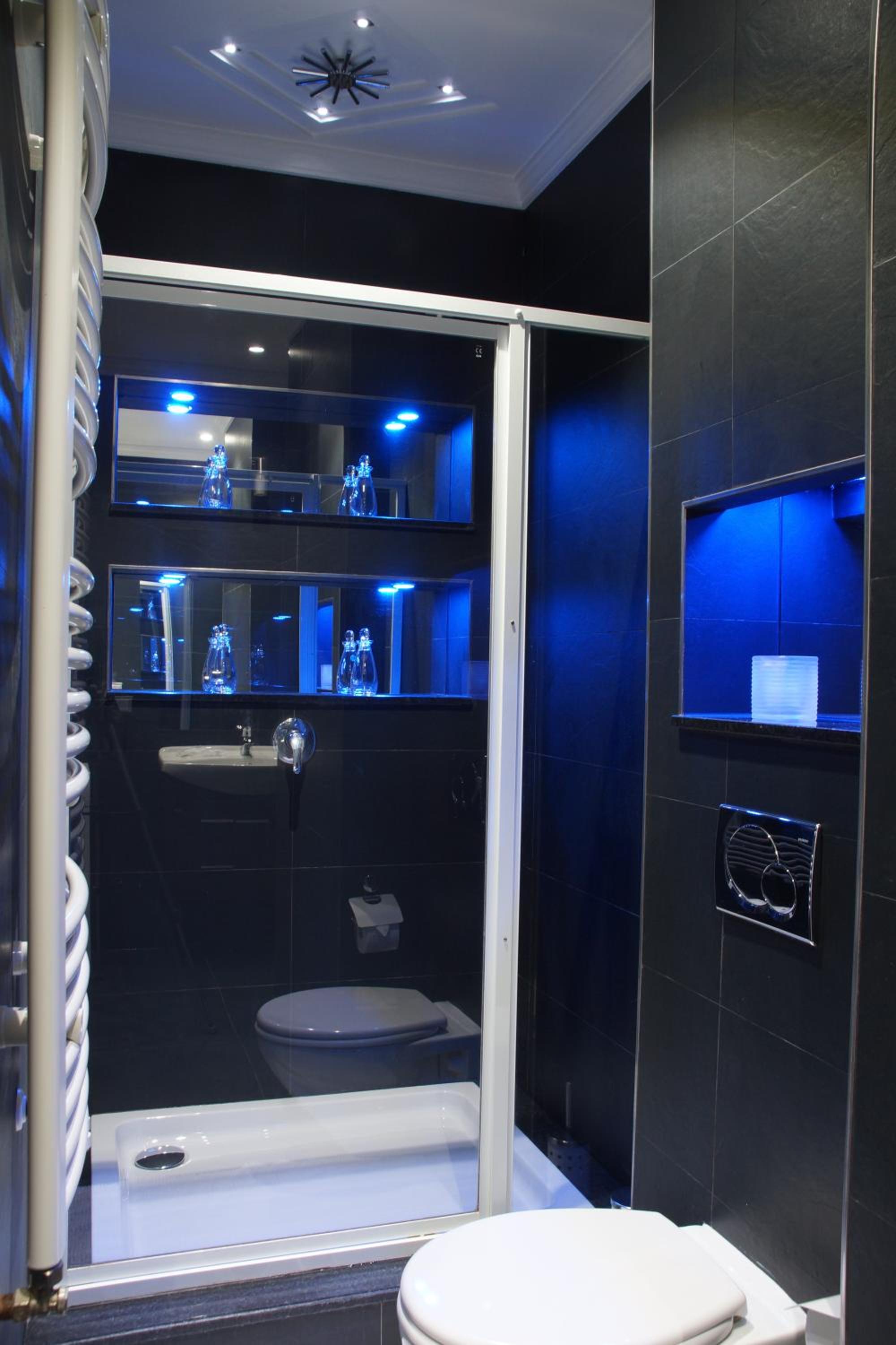 The Queen Luxury Apartments - Villa Cortina