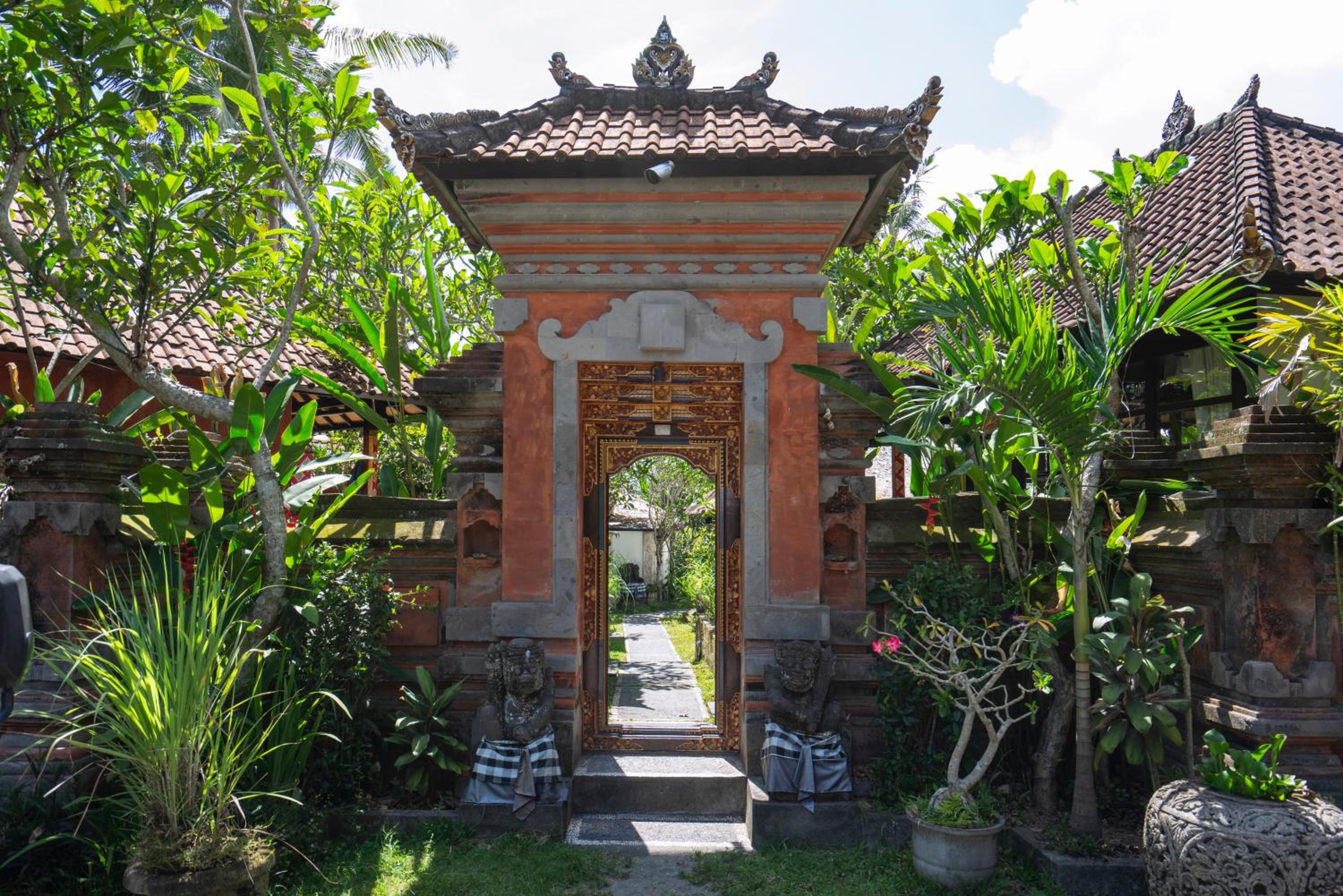 Lodtunduh Sari