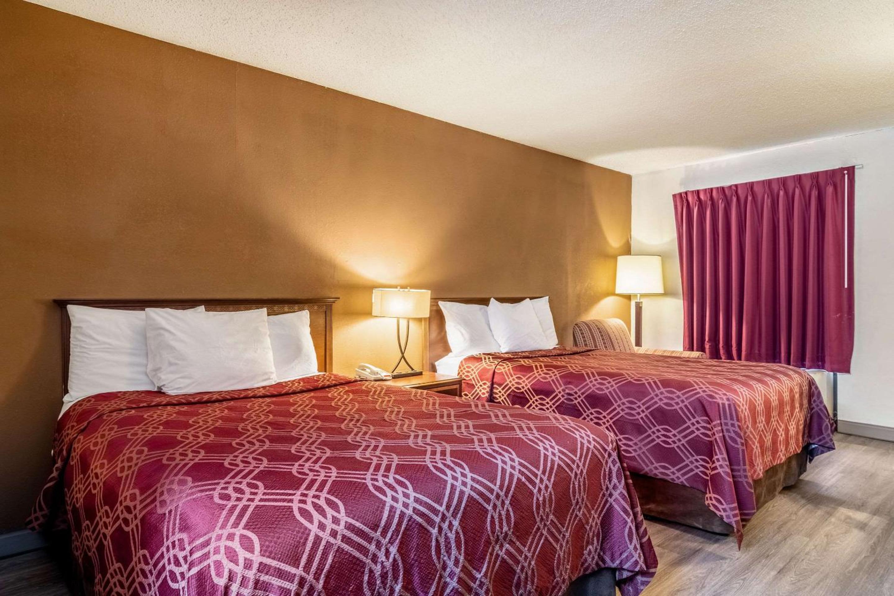 Econo Lodge Acworth East