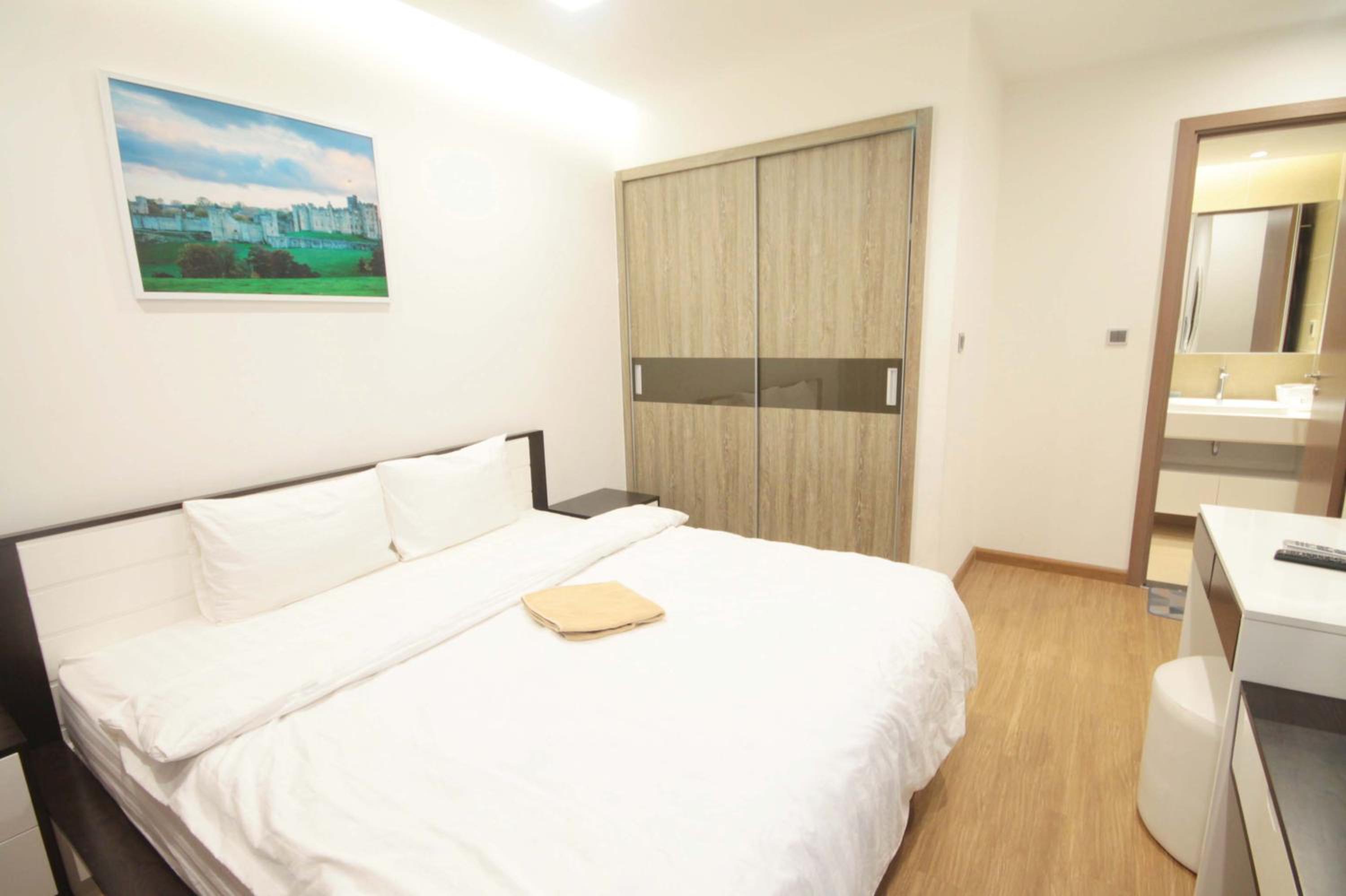 BOM HOMES- VINHOMES METROPOLIS-Service Apartment