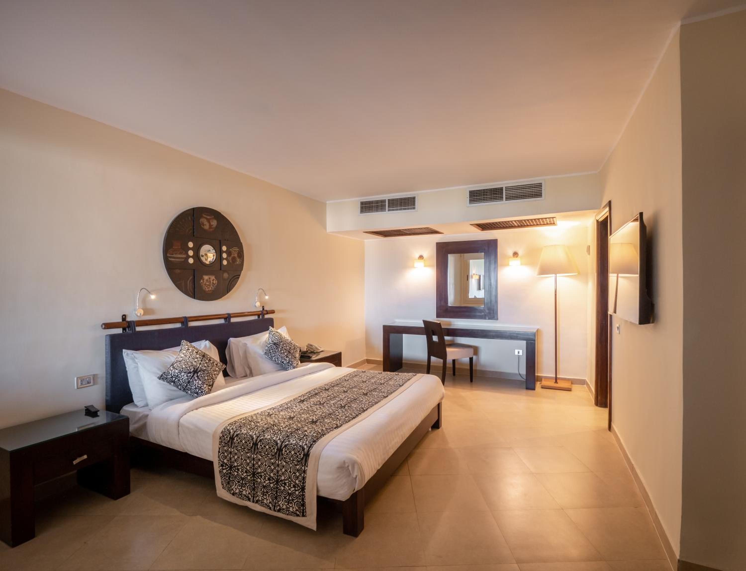 Fort Arabesque Resort, Spa & Villas
