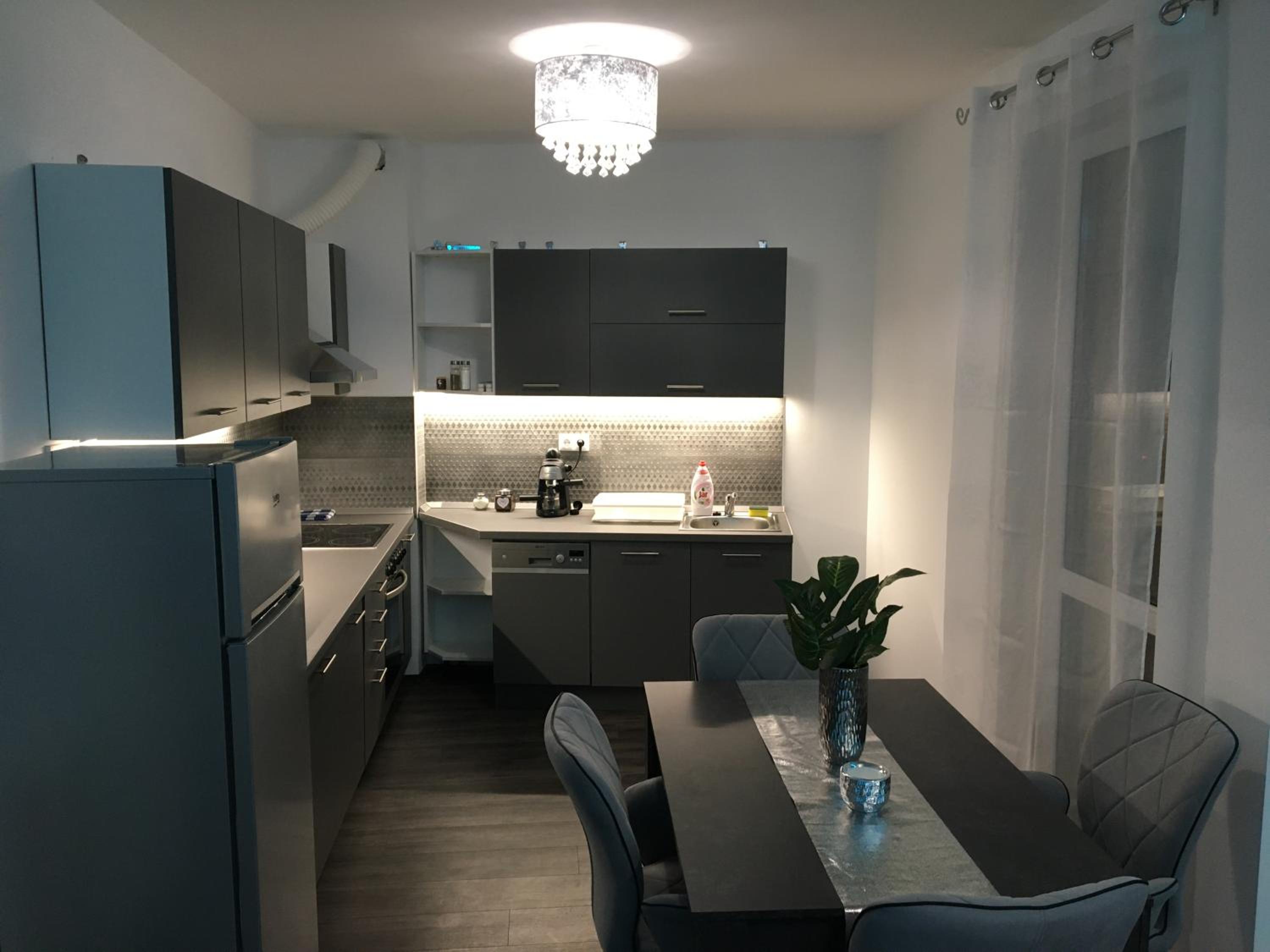Queen Apartman view 2