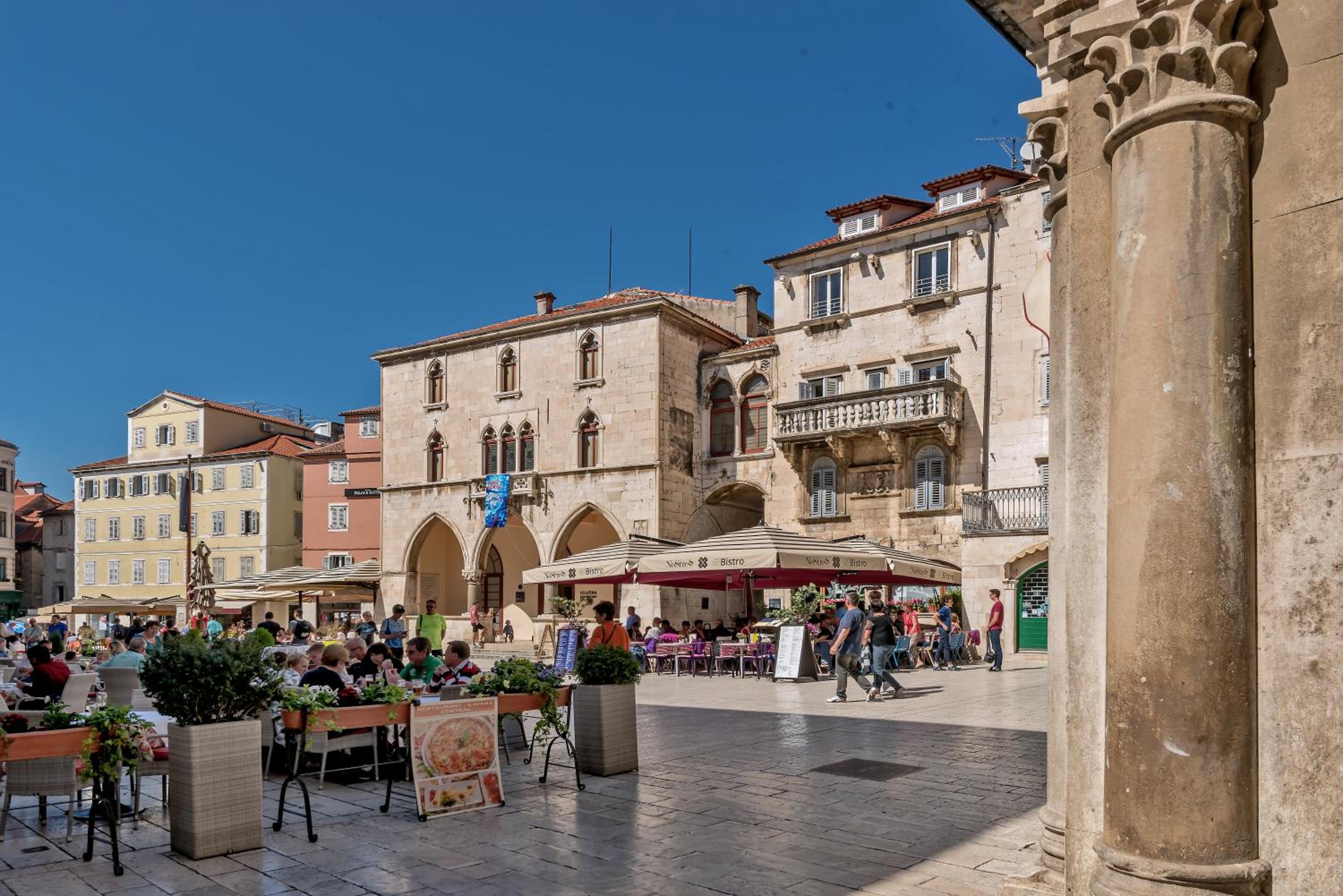 Illyria Luxury Studio Apartments view 4
