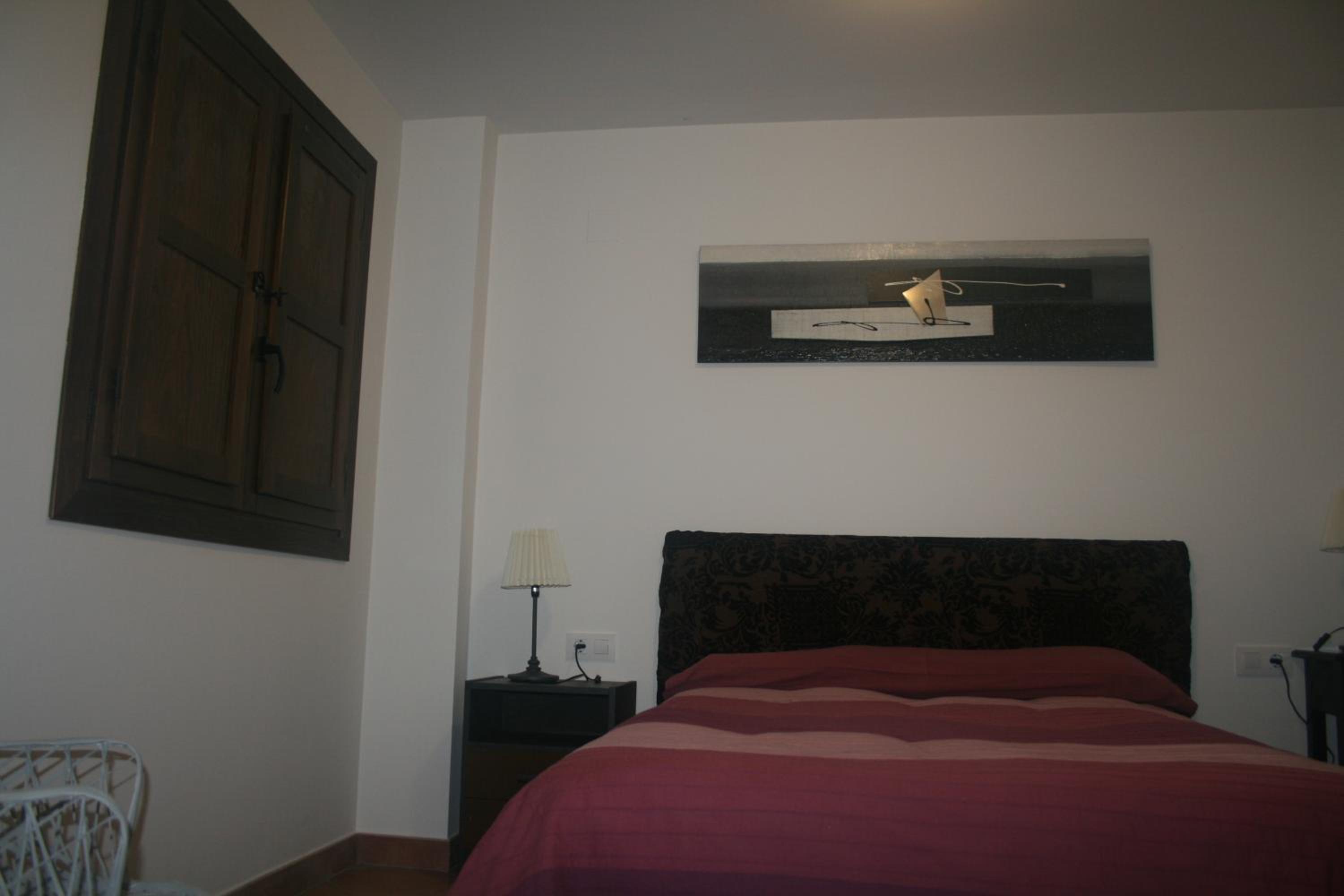 Photo 33