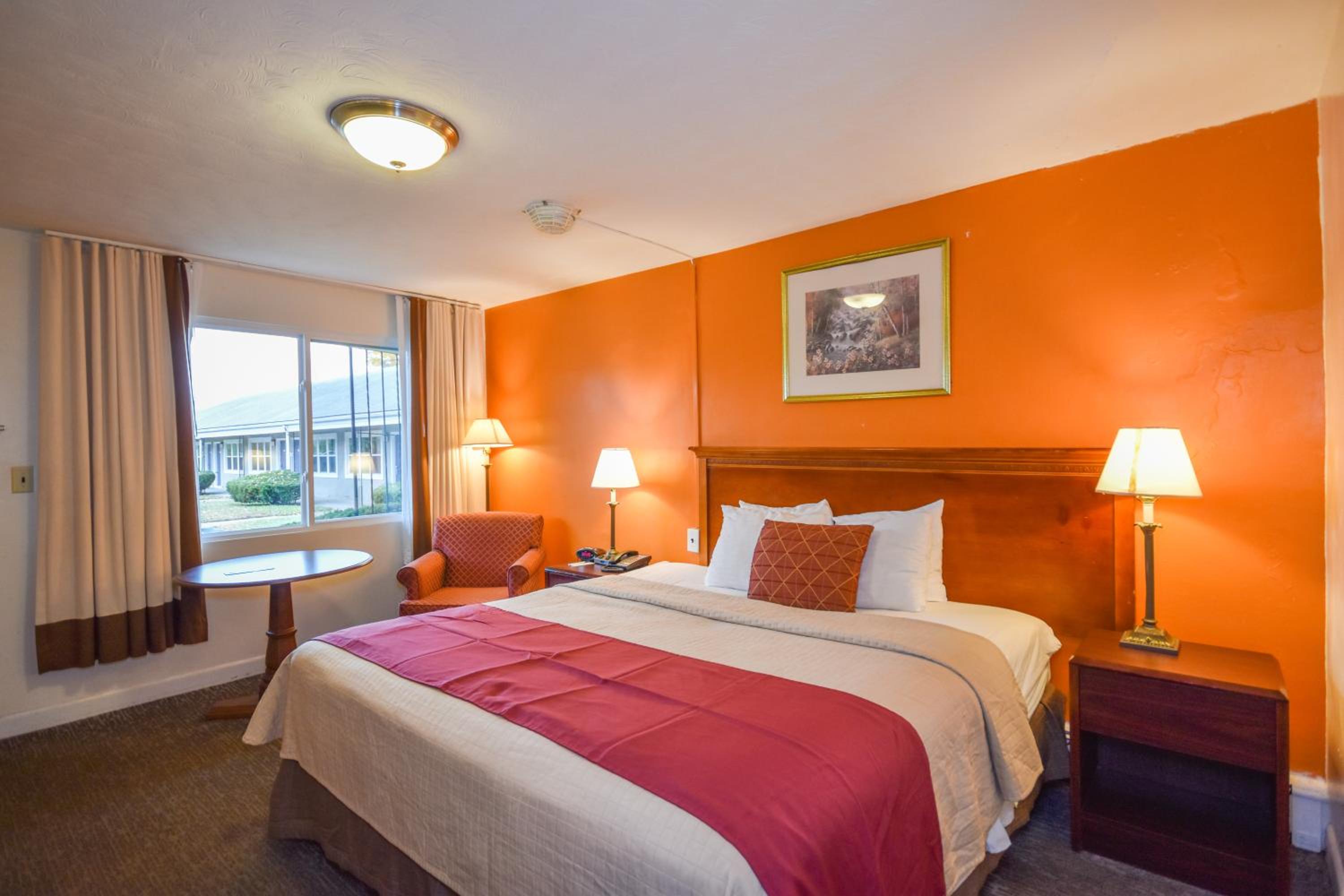 Boston Vacations - Monticello Inn- Framingham/ Boston - Property Image 5