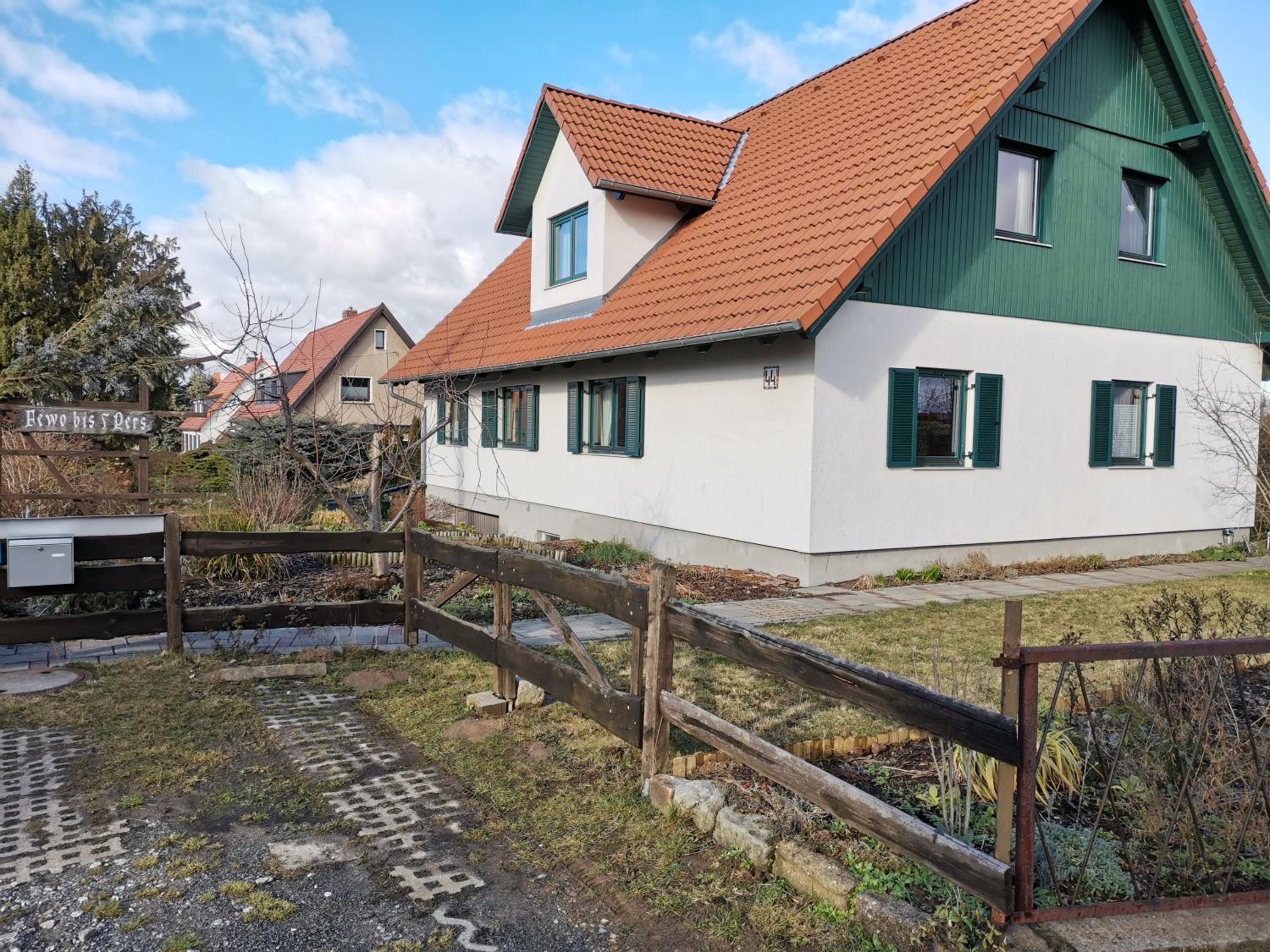 Photo 32