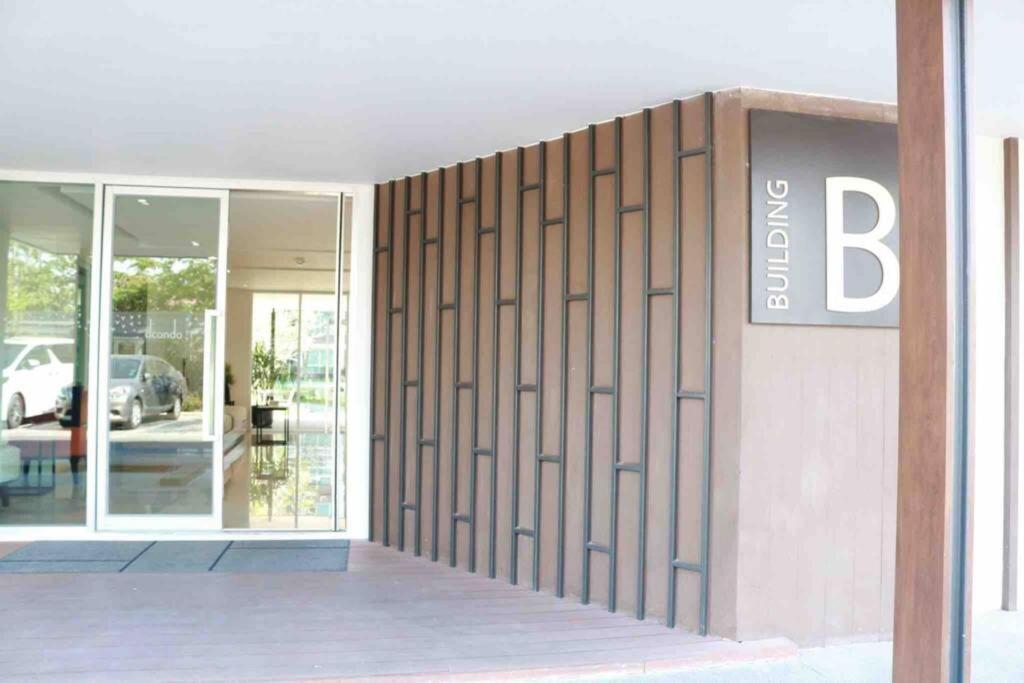 Cozy room close to Central Festival in Chiangmai view 5