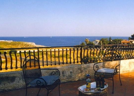 villa smeraldi en Siracusa — balance & terrace