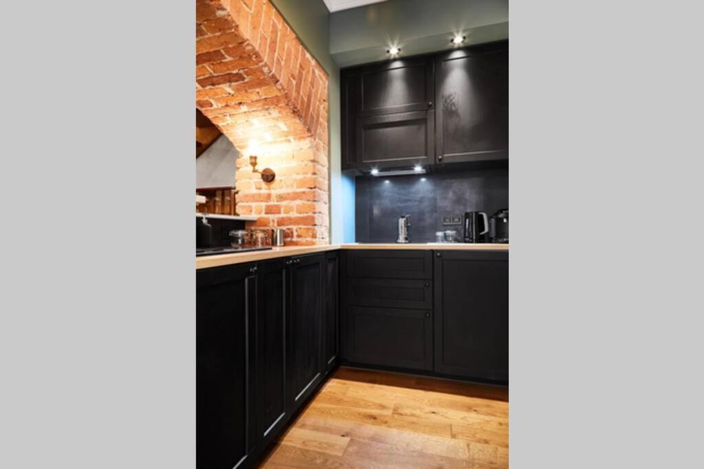 HOUSEHOST Apartment II: Studencka Street view 4