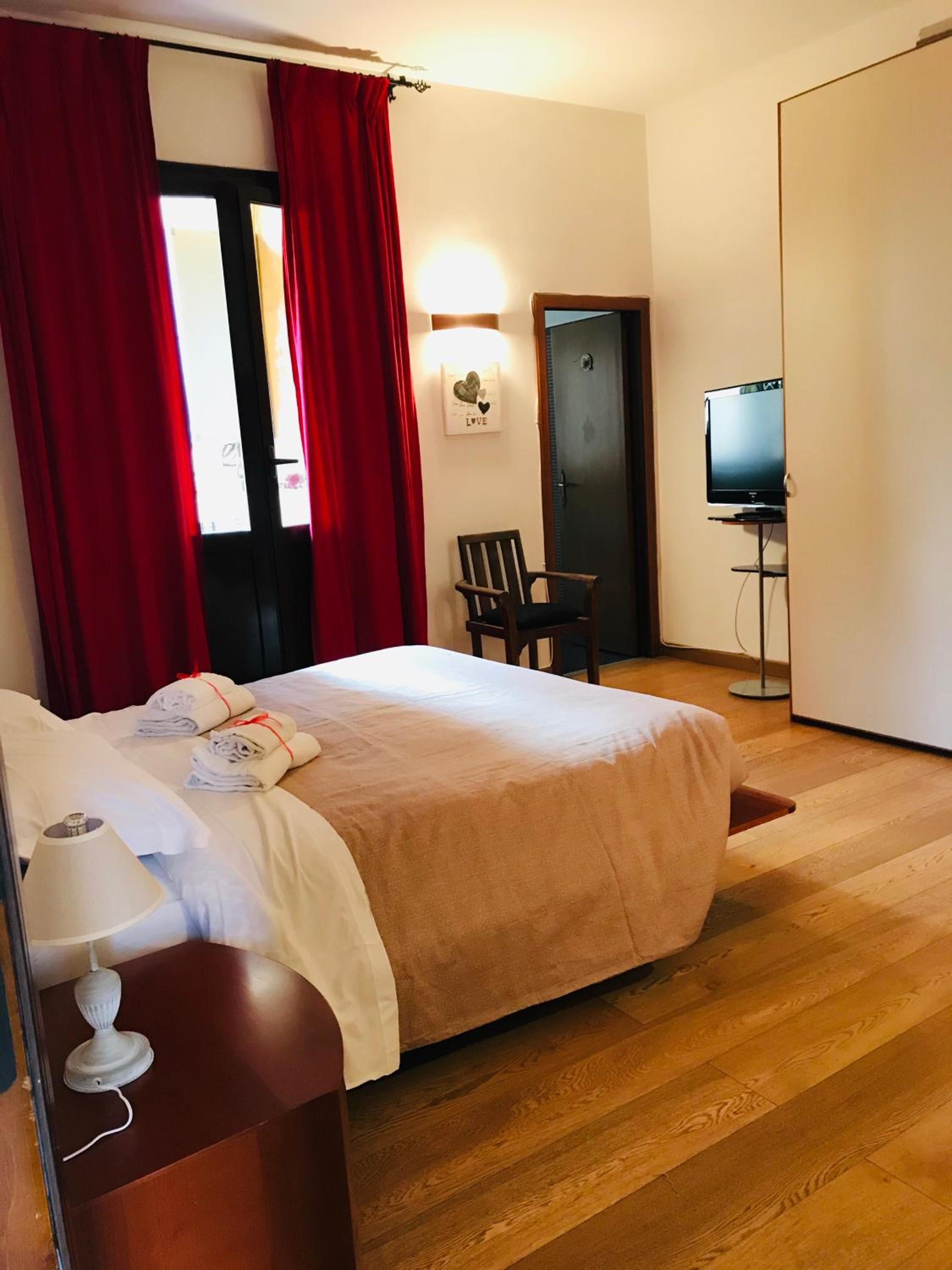 hotel room