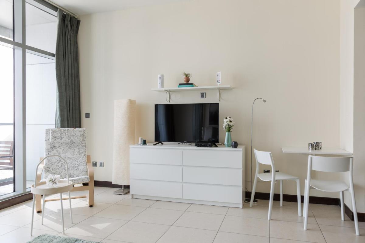 HiGuests - Cozy Studio With Panoramic Views on the Lake