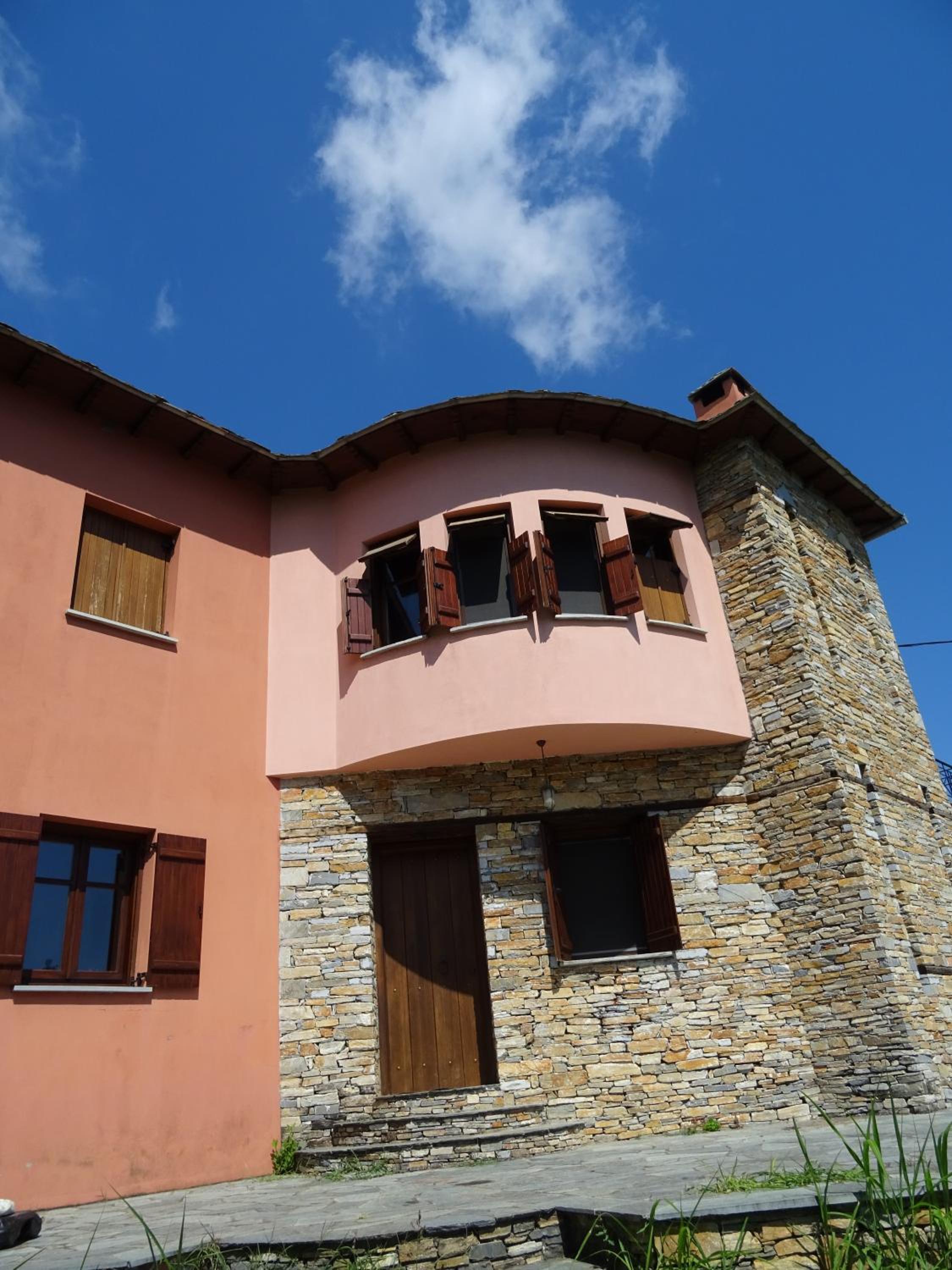 Homer's Guesthouse view 2