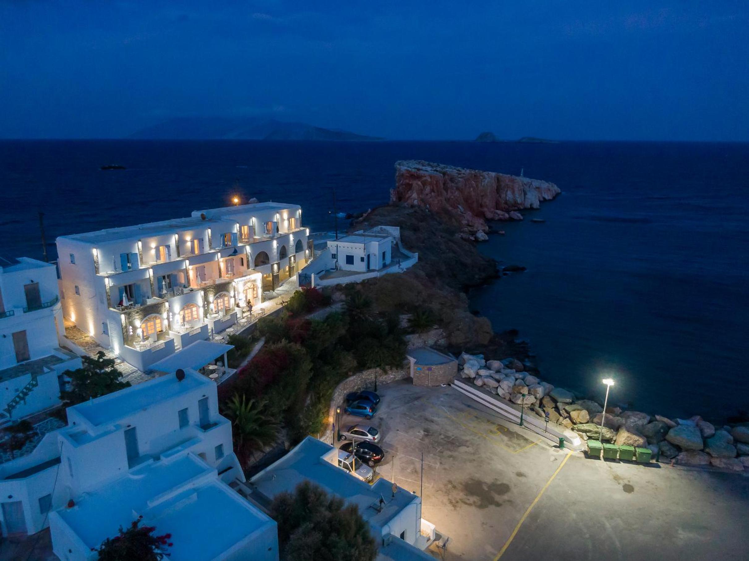 Vardia Bay Studios photo 3