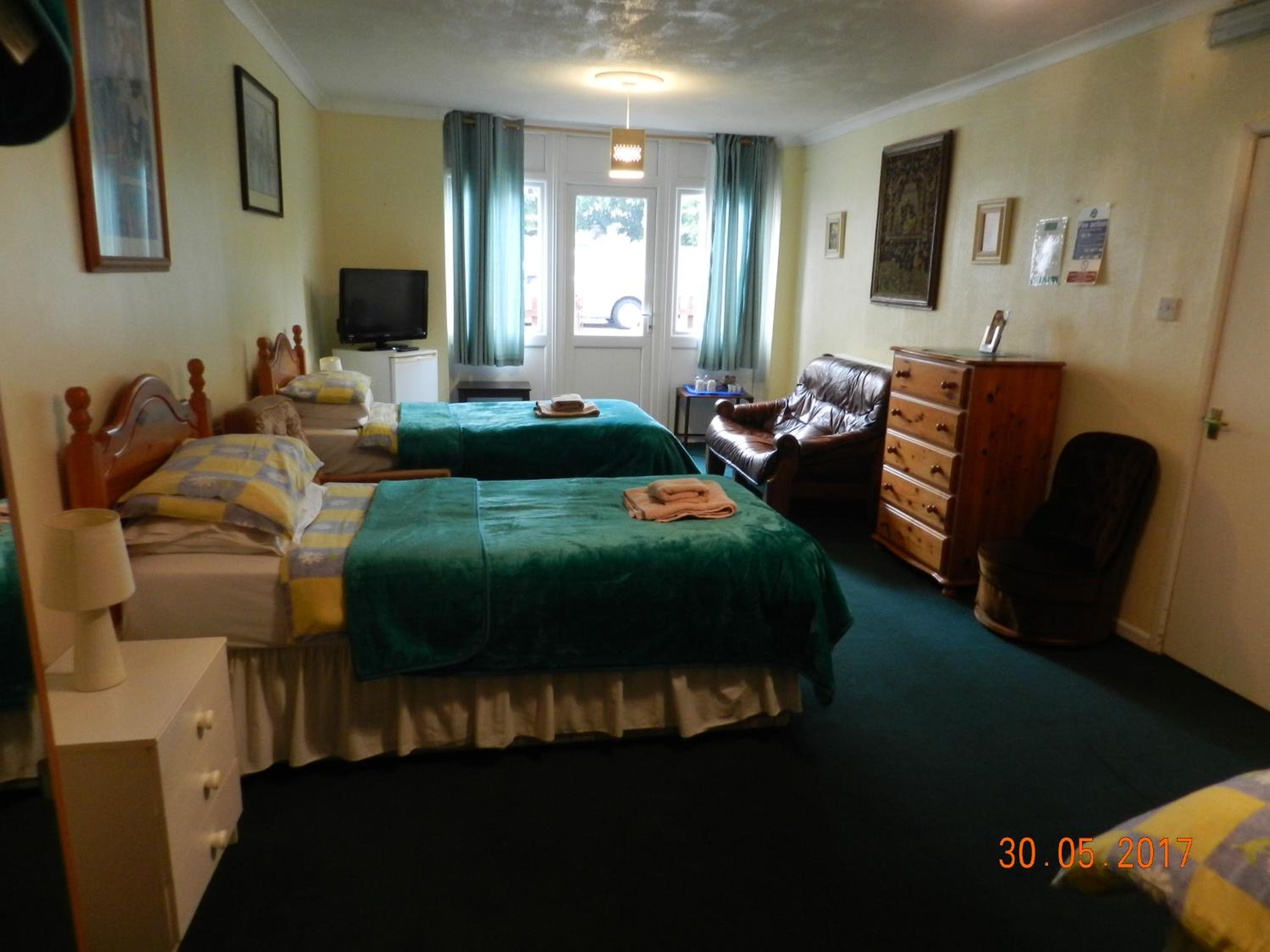 Photo 2