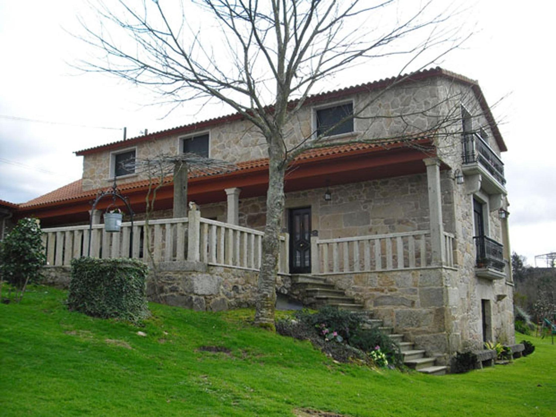 Casa Rural Os Carballos
