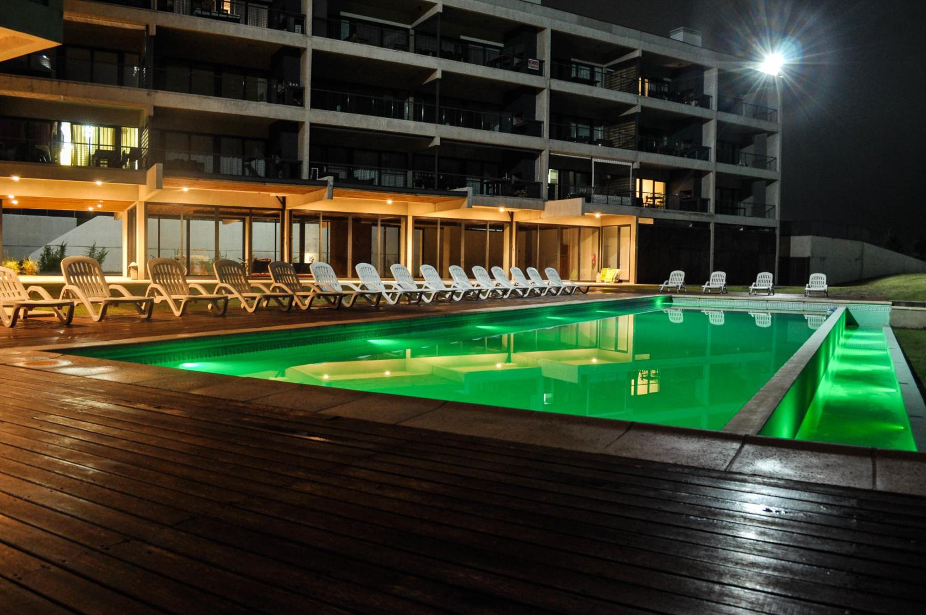 Premium Apart frente al Dique Los Molinos