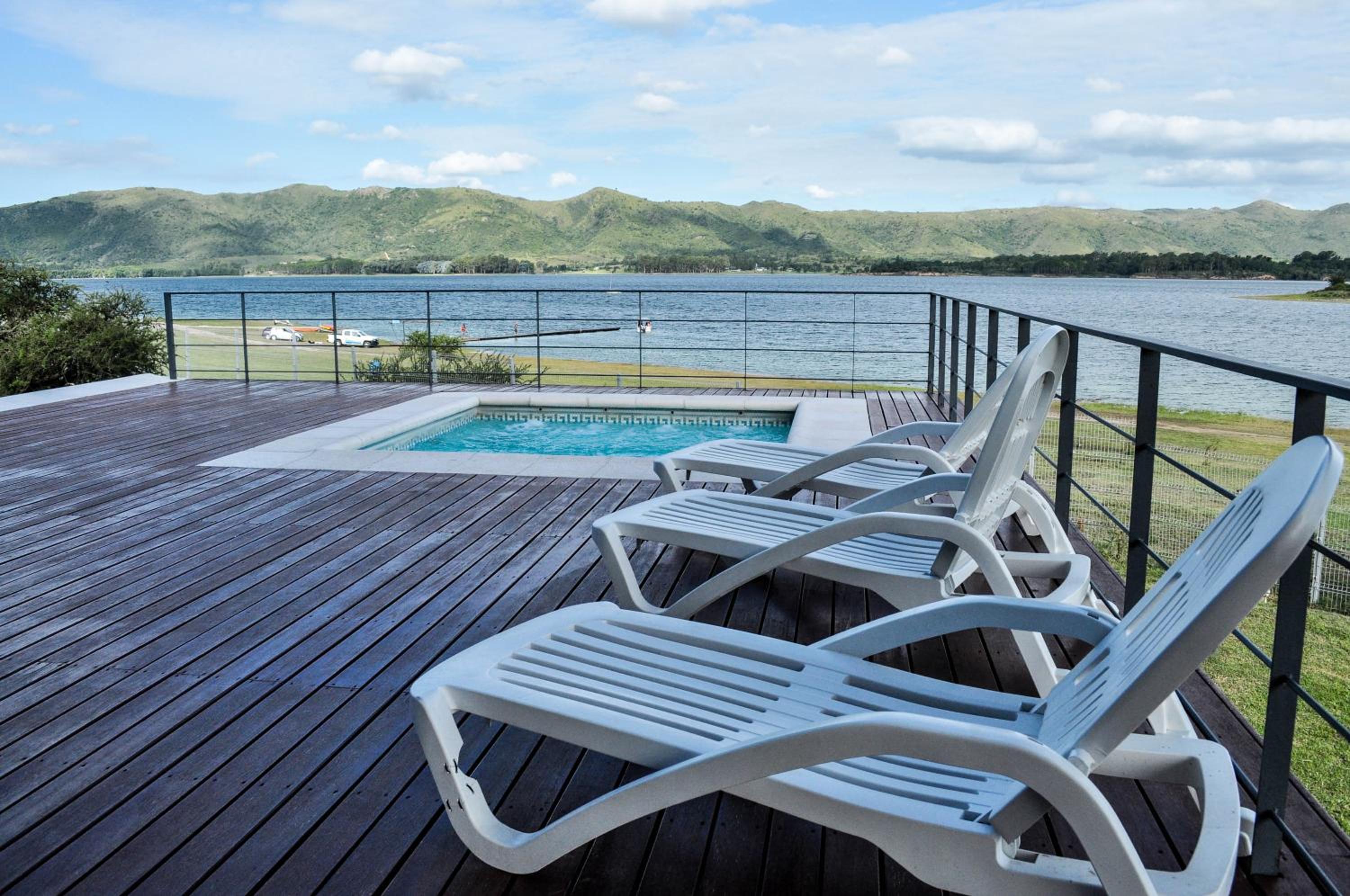 Premium Apart frente al Dique Los Molinos