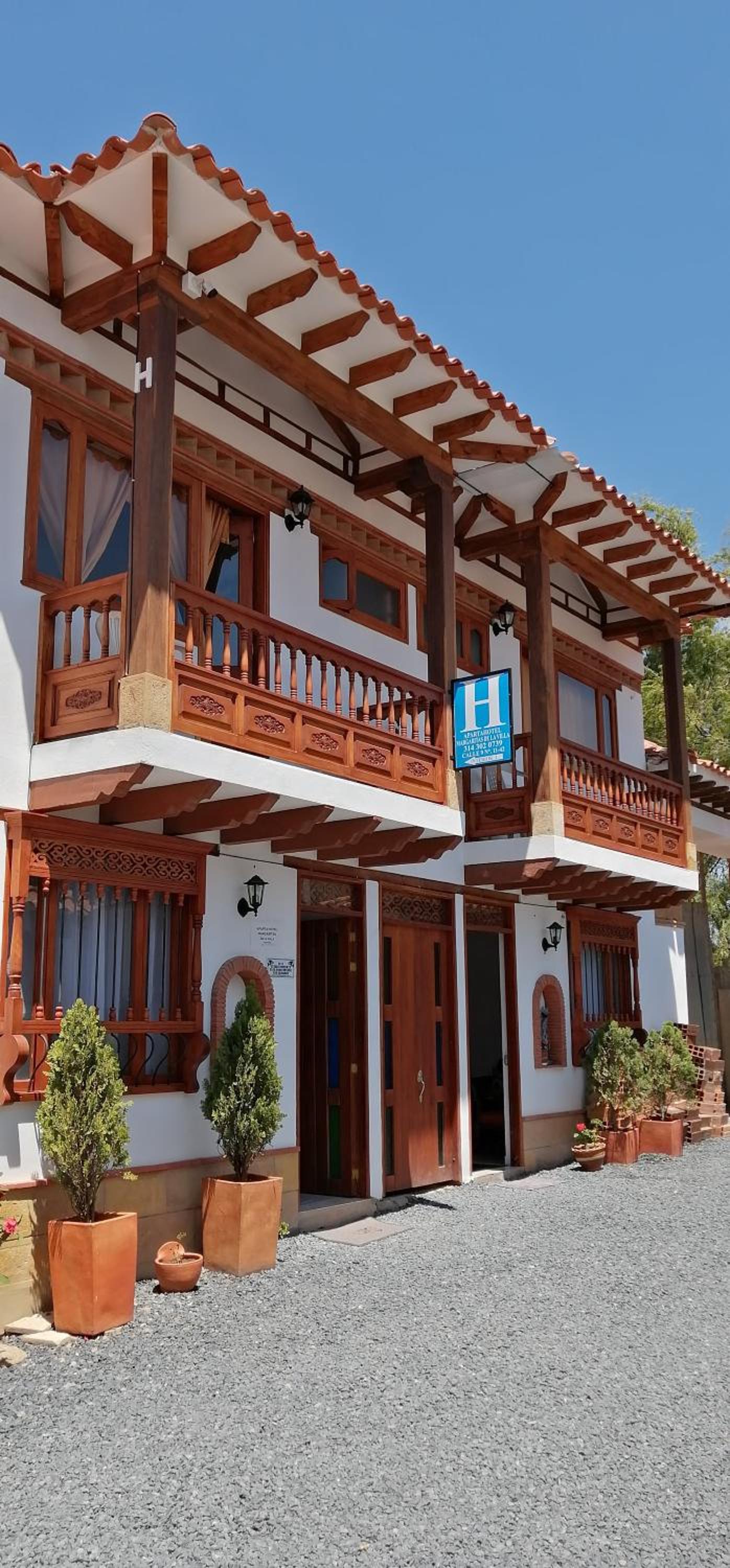 ApartaHotel Margaritas de la Villa VDL