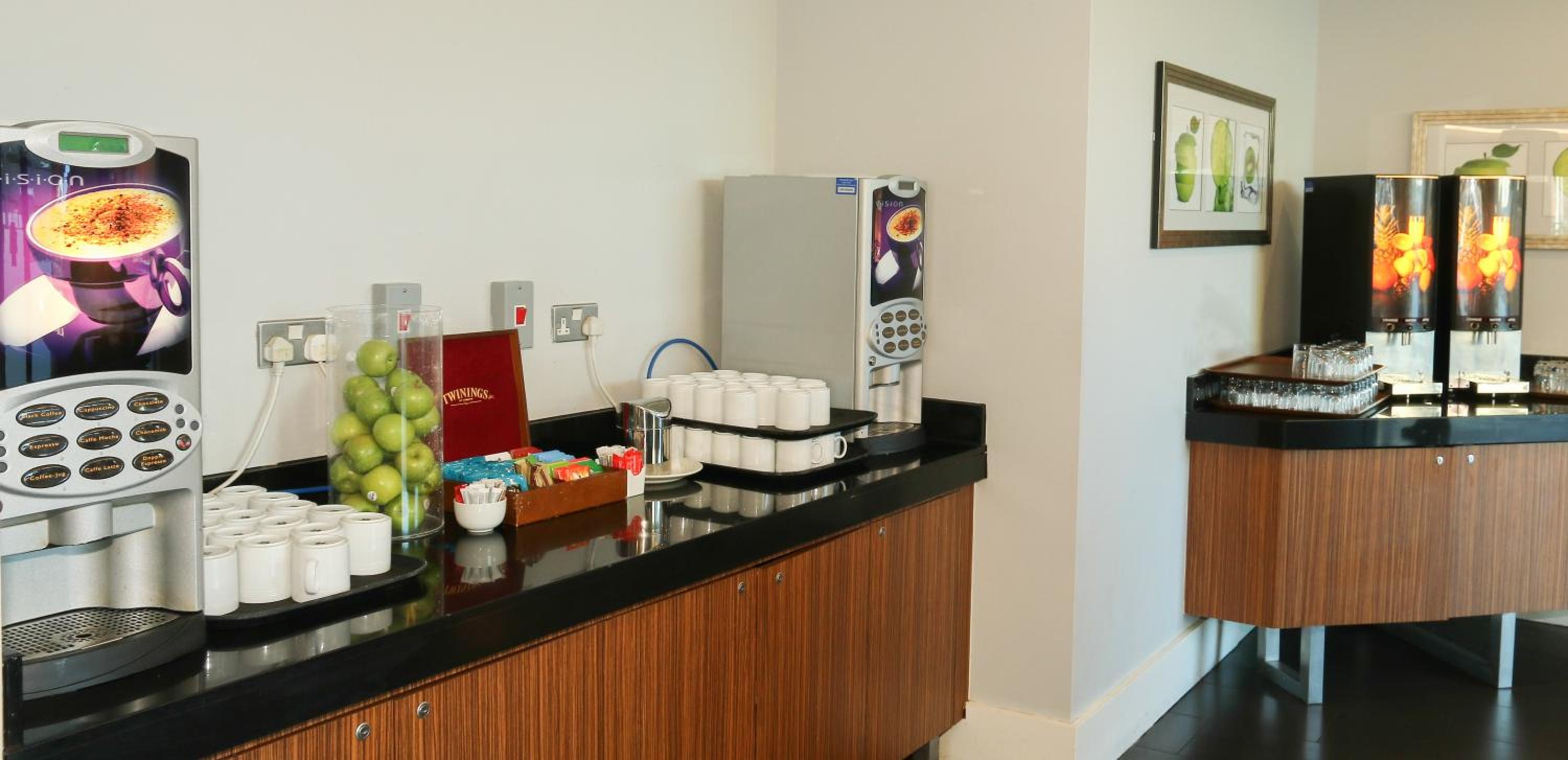 Slough Vacations - Holiday Inn Express London Heathrow T5, an IHG Hotel - Property Image 8