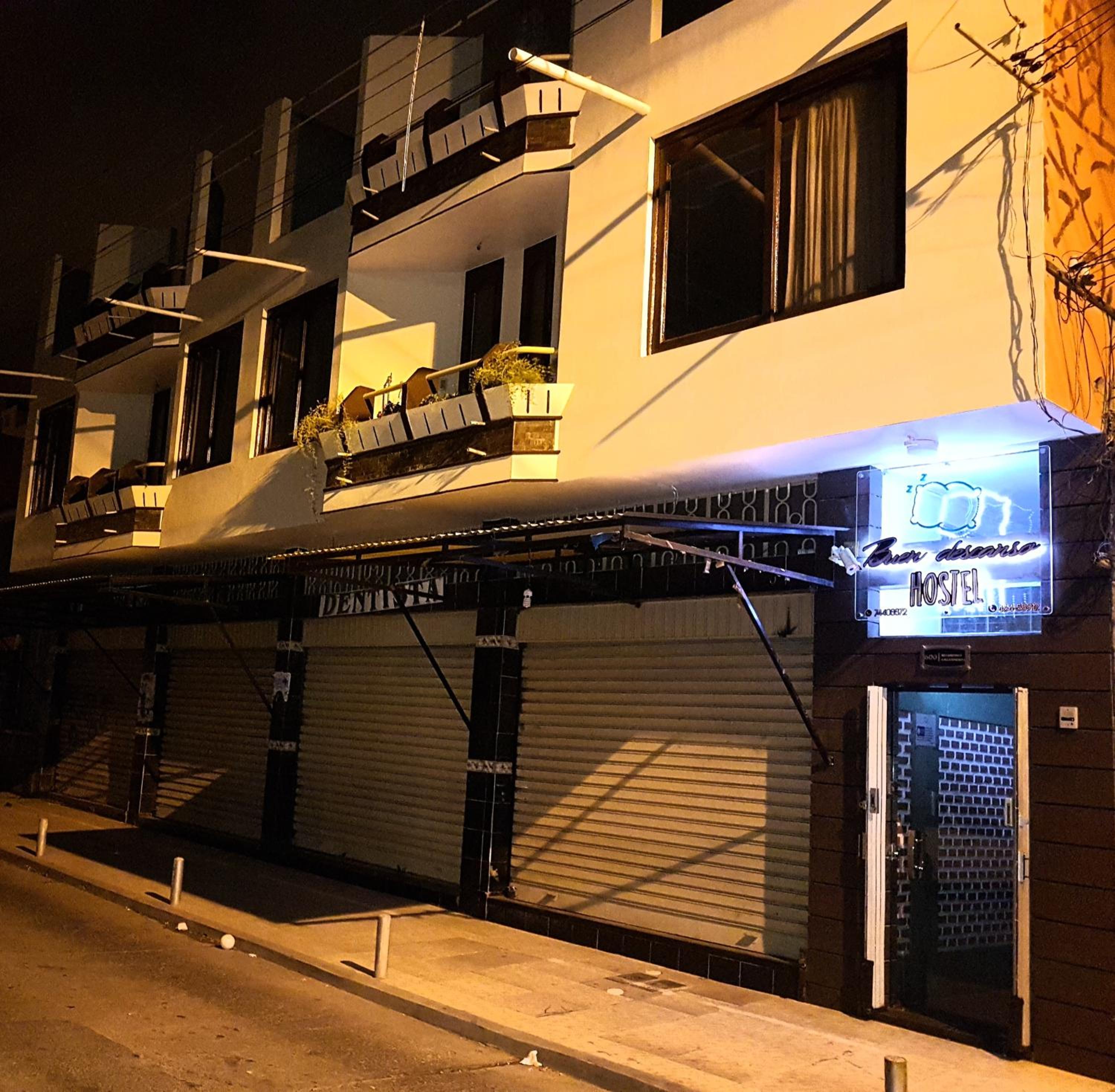 Hotel Hostel Buen descanso - Image 1