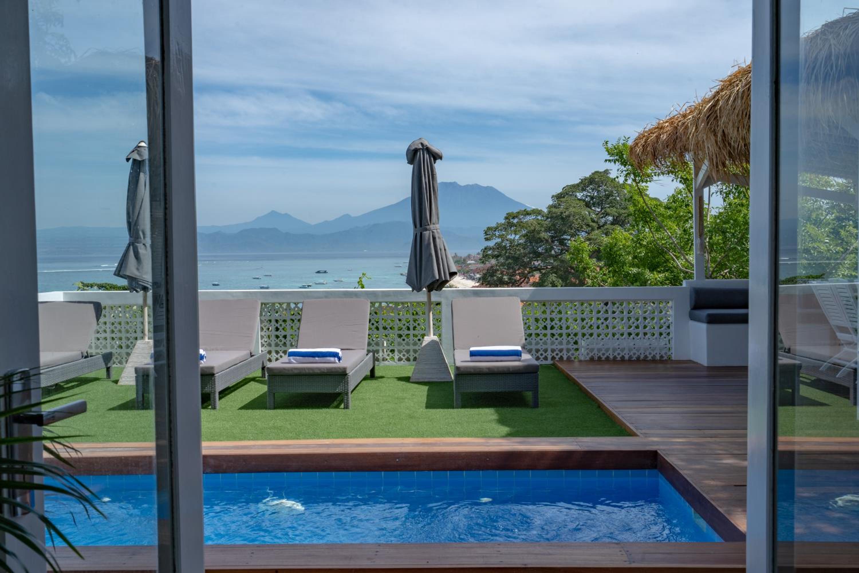 Beach Tonic Lembongan view 2