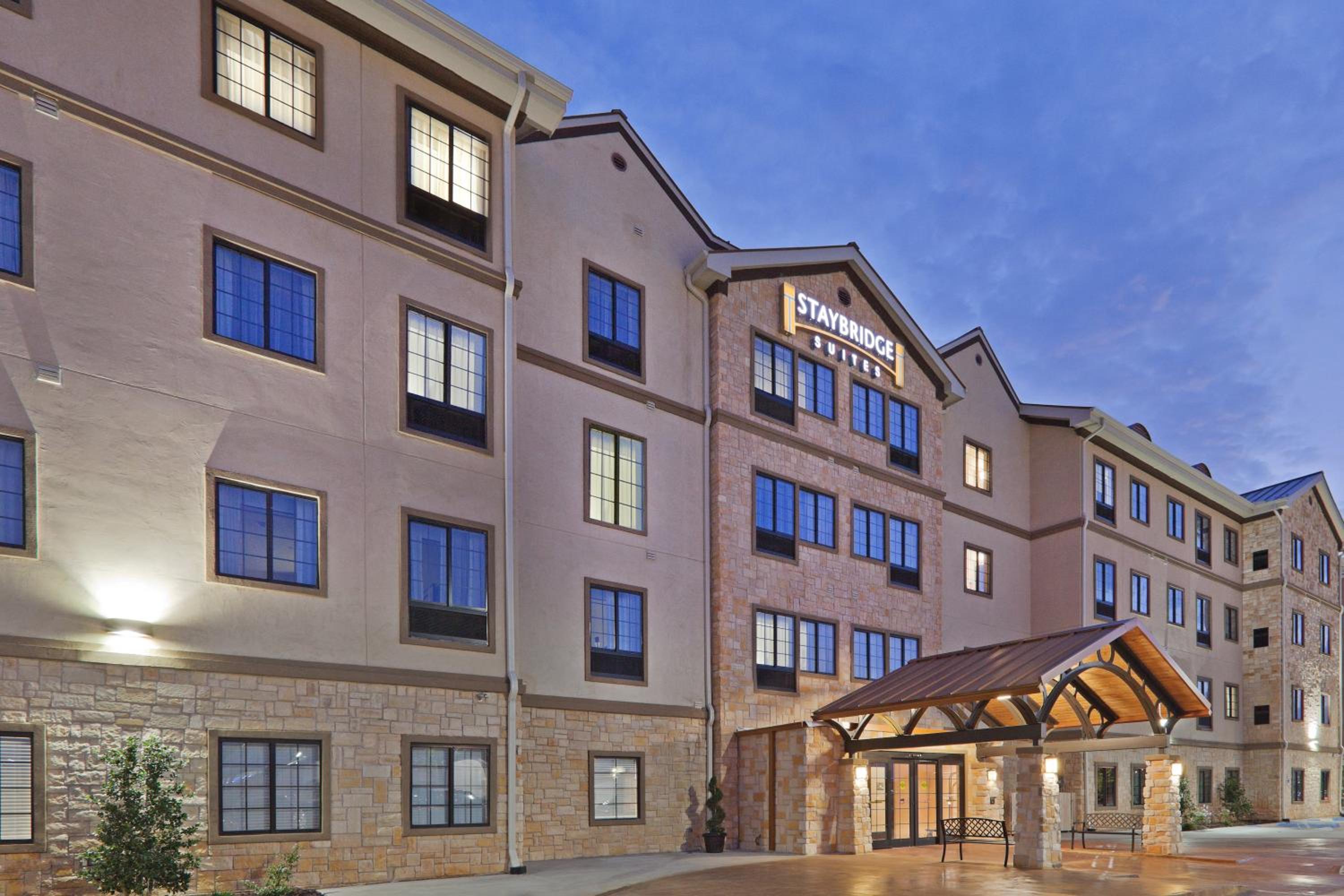 Hotel Staybridge Suites Oklahoma City, an IHG Hotel - Image 1