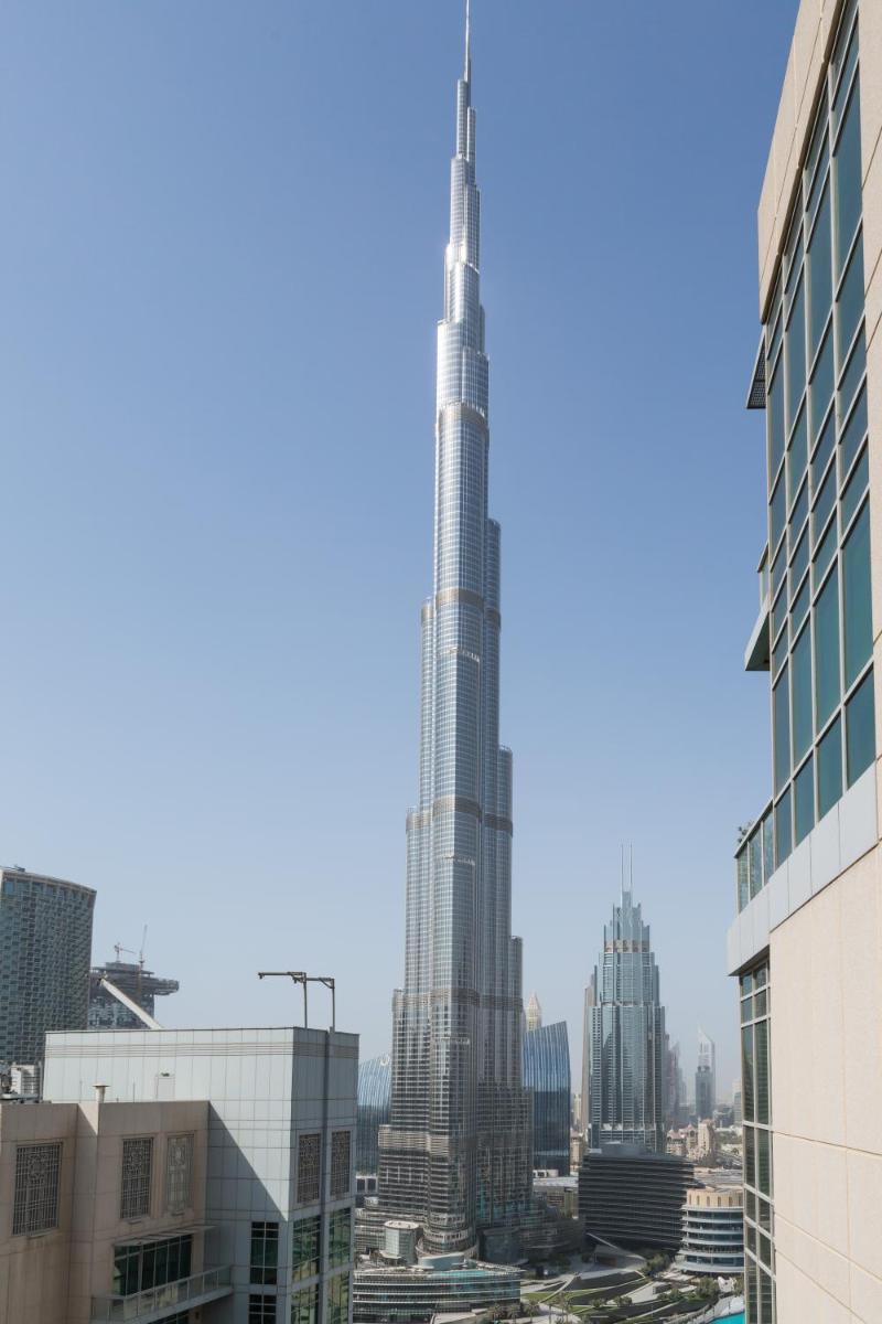 HiGuests - Charming Apt with Terrace Facing Burj Khalifa