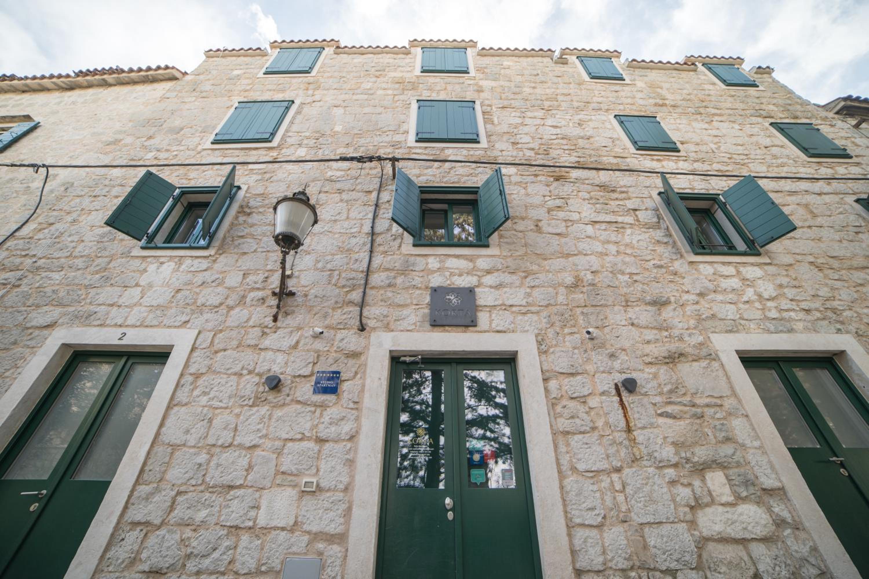 Apartments Korta
