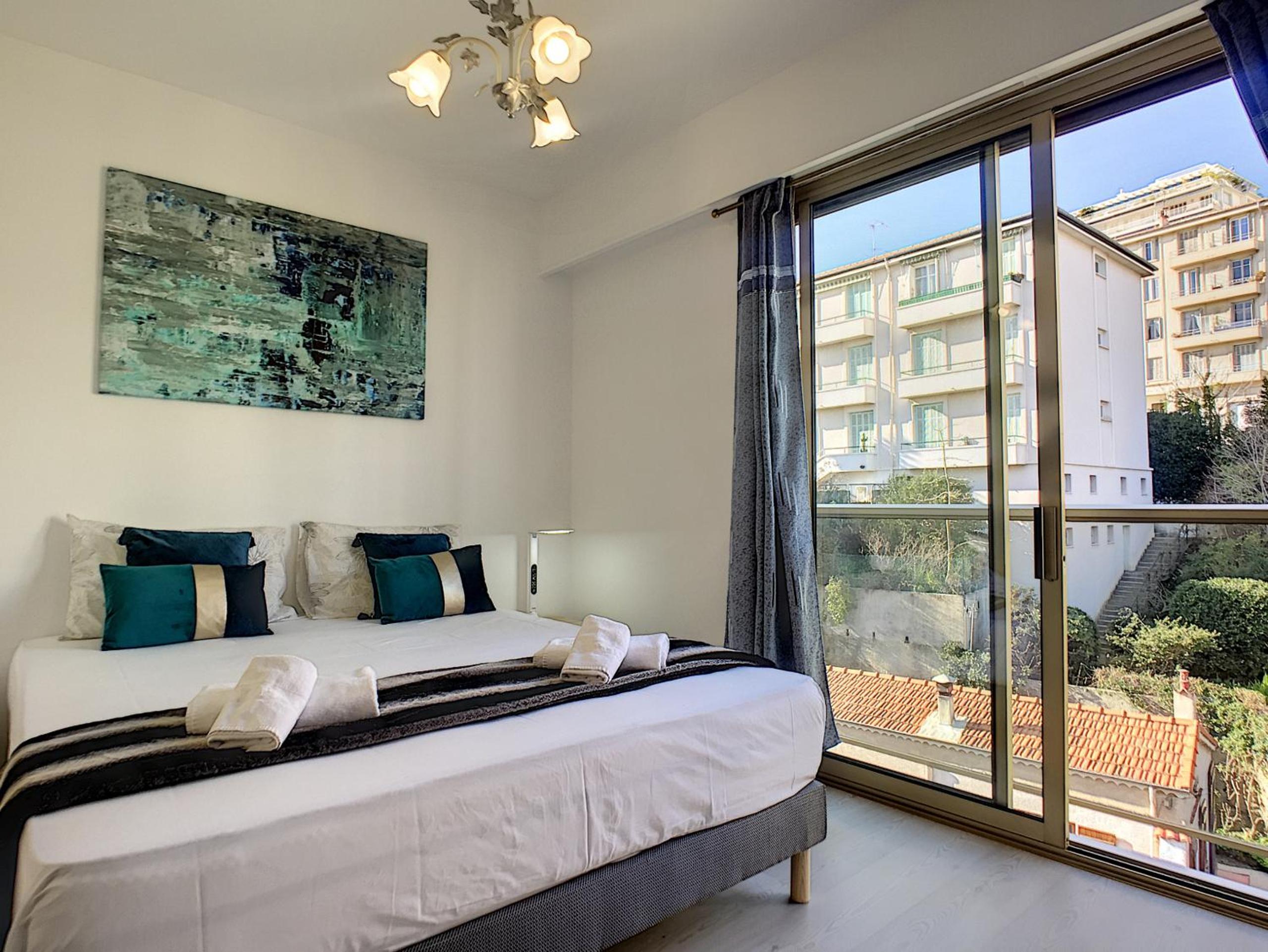 Nestor&Jeeves - SUNSET TERRACE - Central - Free parking - Top floor photo 2