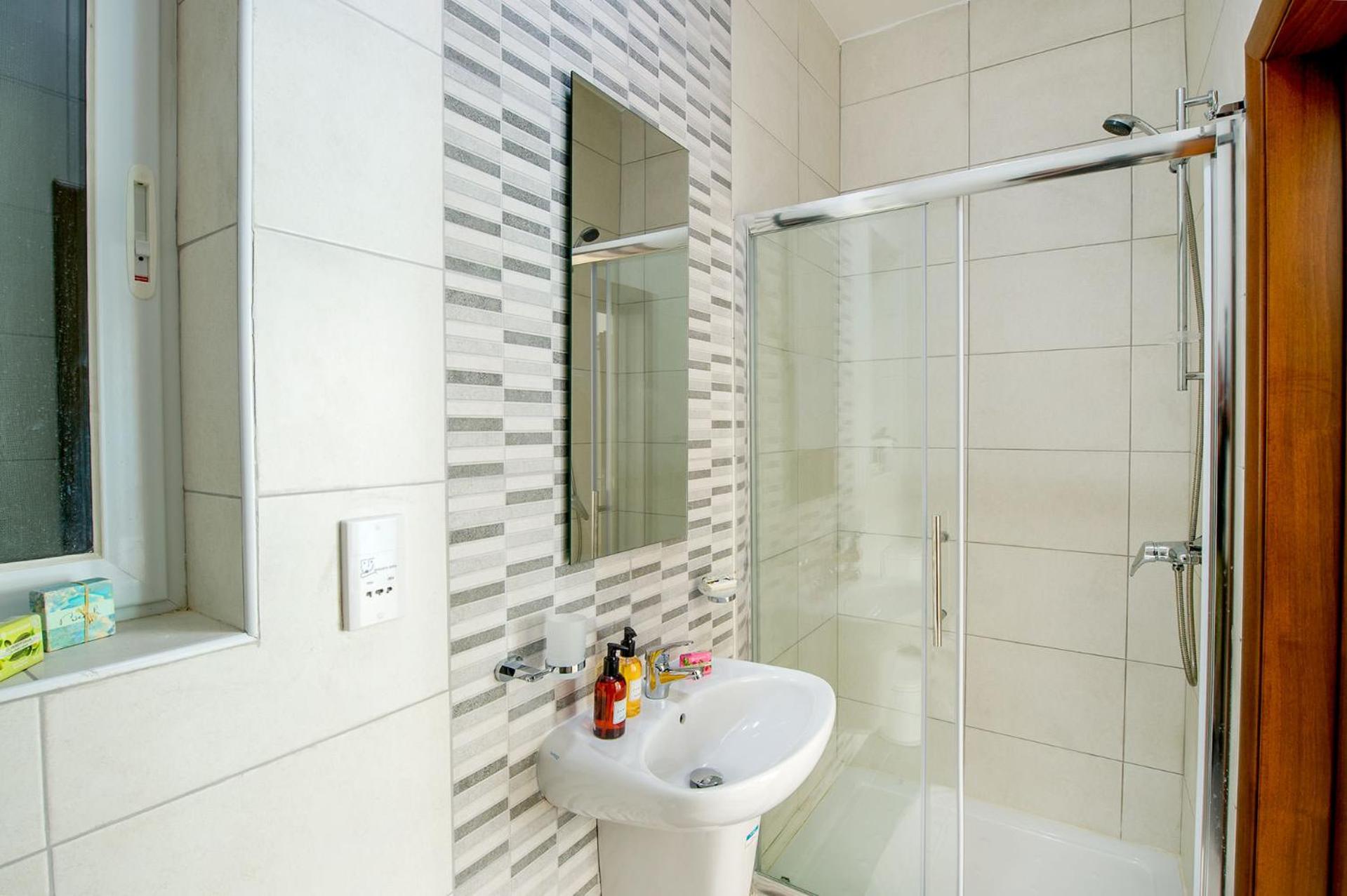 Hillock Residence Apartments