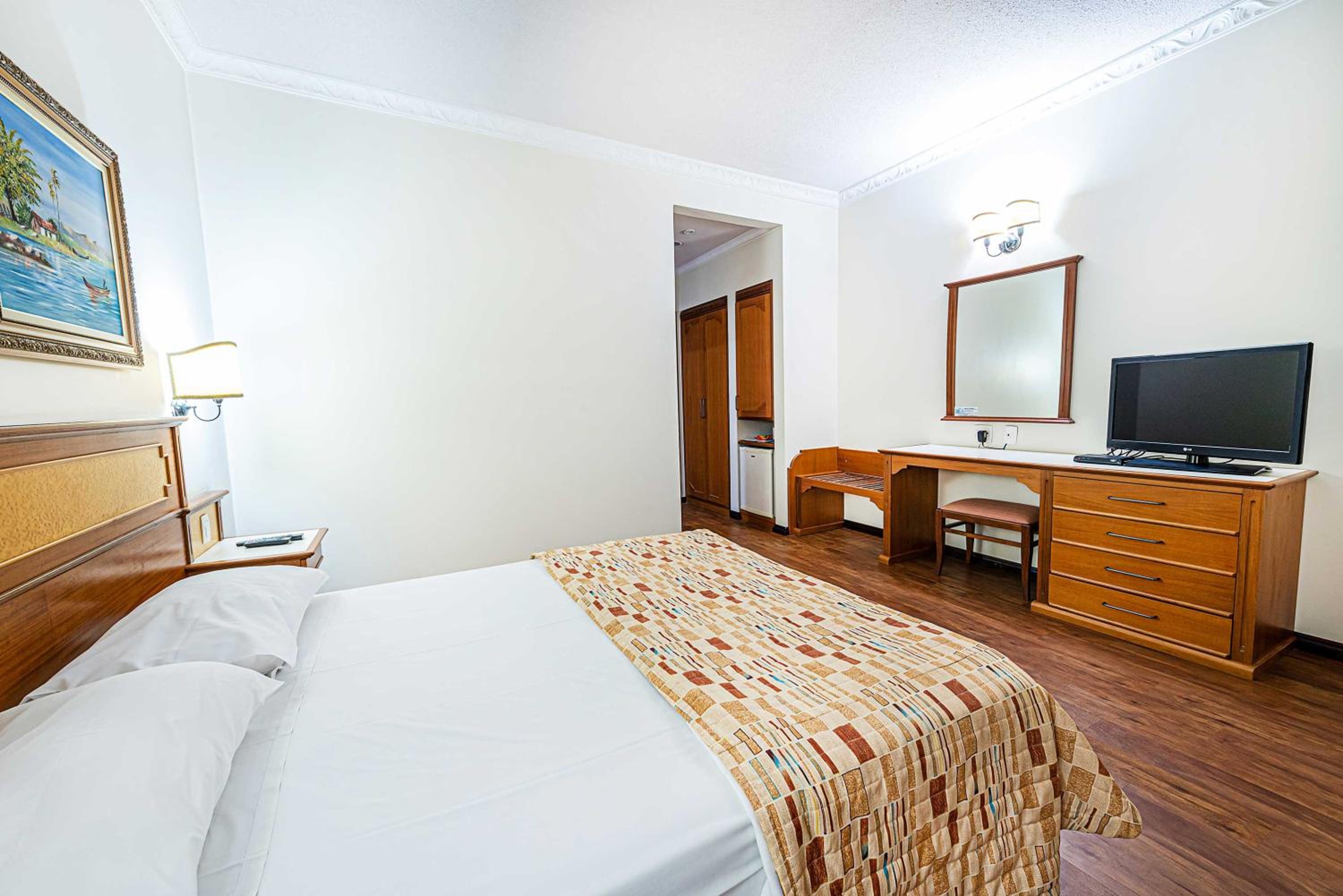 Campinas Vacations - Hotel Euro Suite Campinas - Property Image 2