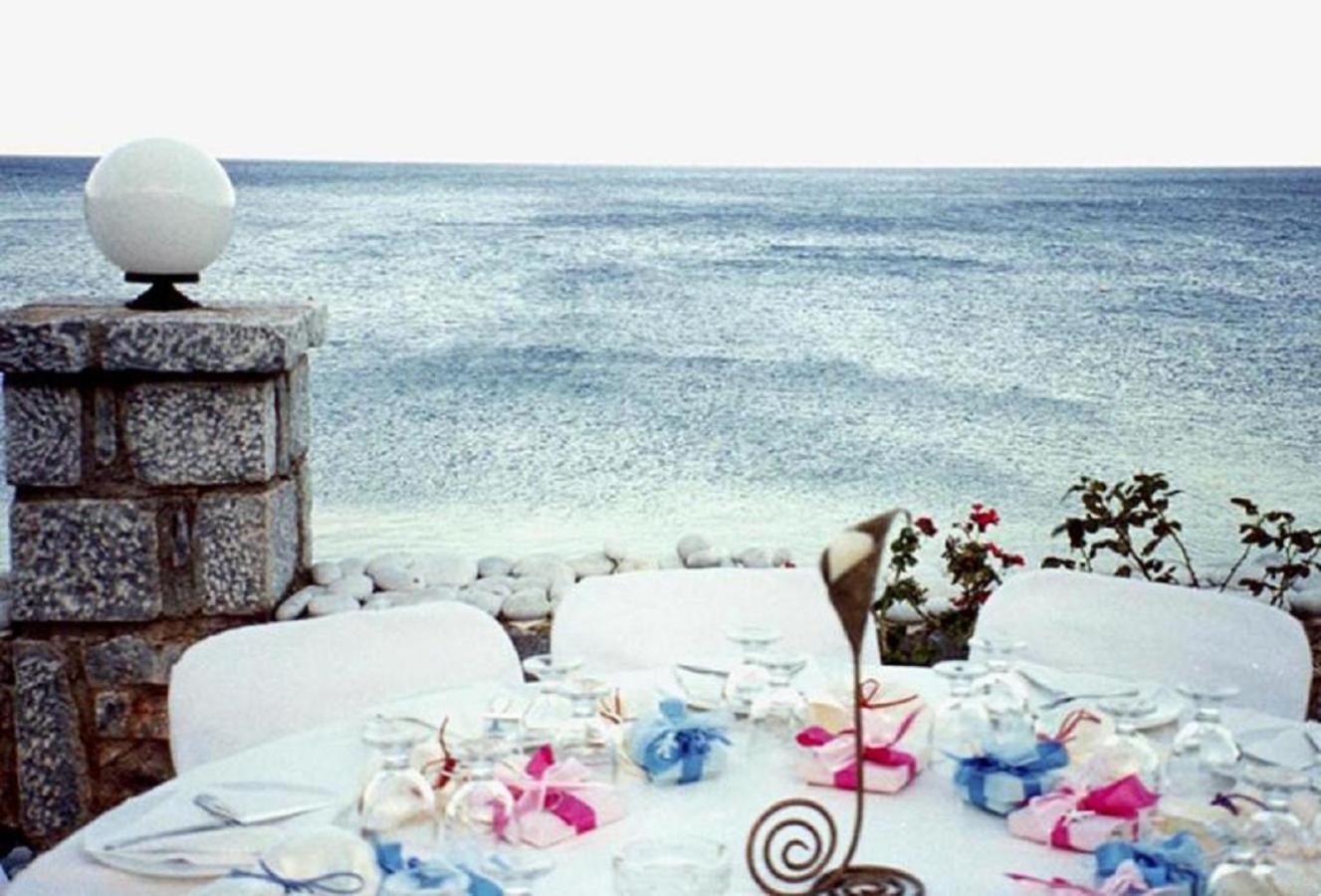 Lalloudes Seaside Suites Sea and Pool View